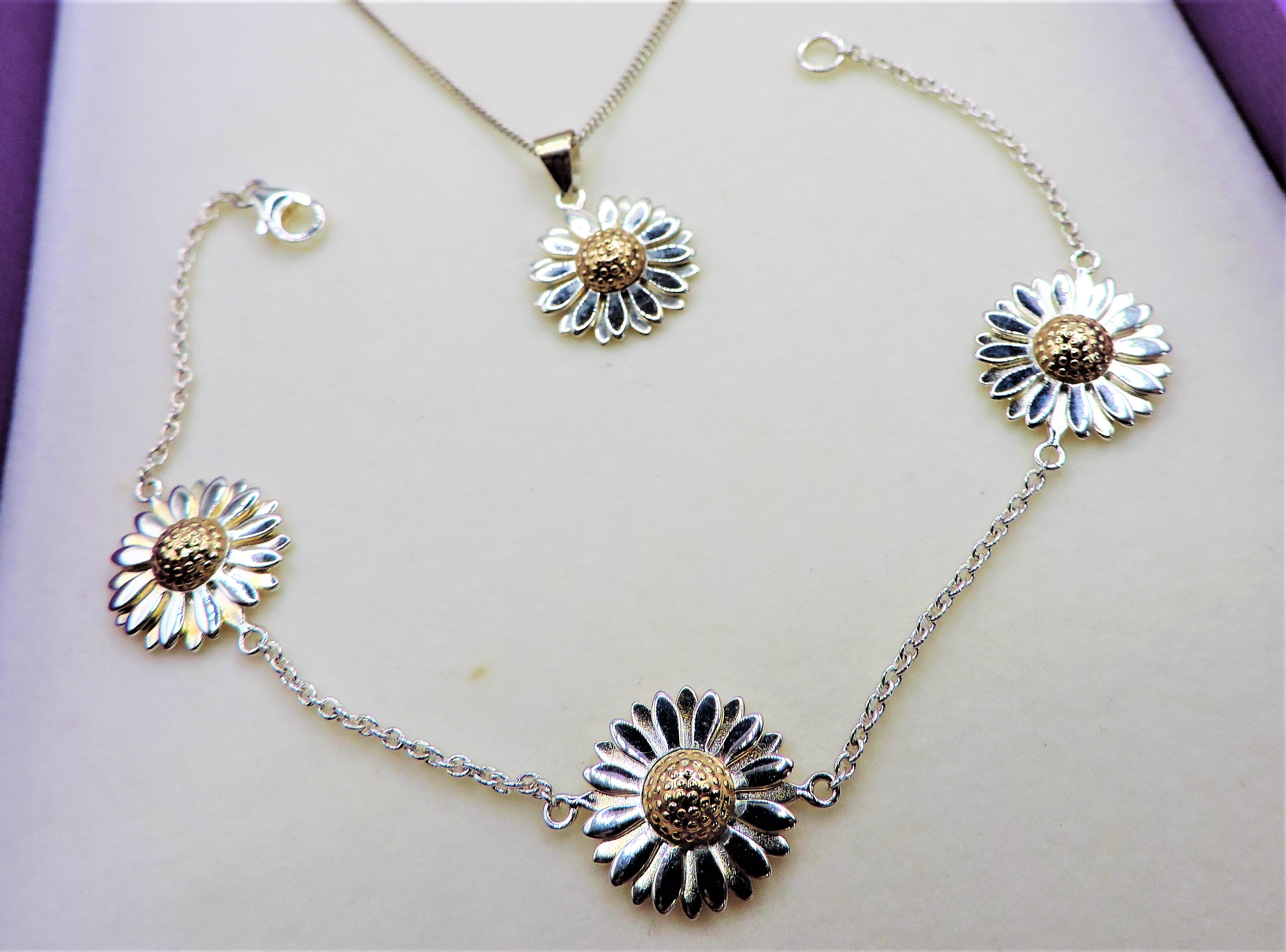 Gold & Sterling Silver Daisy Necklace Bracelet & Earrings Set New with Gift Box - Image 3 of 3