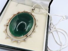 Large Vintage Artisan Sterling Silver Jade Pendant Necklace