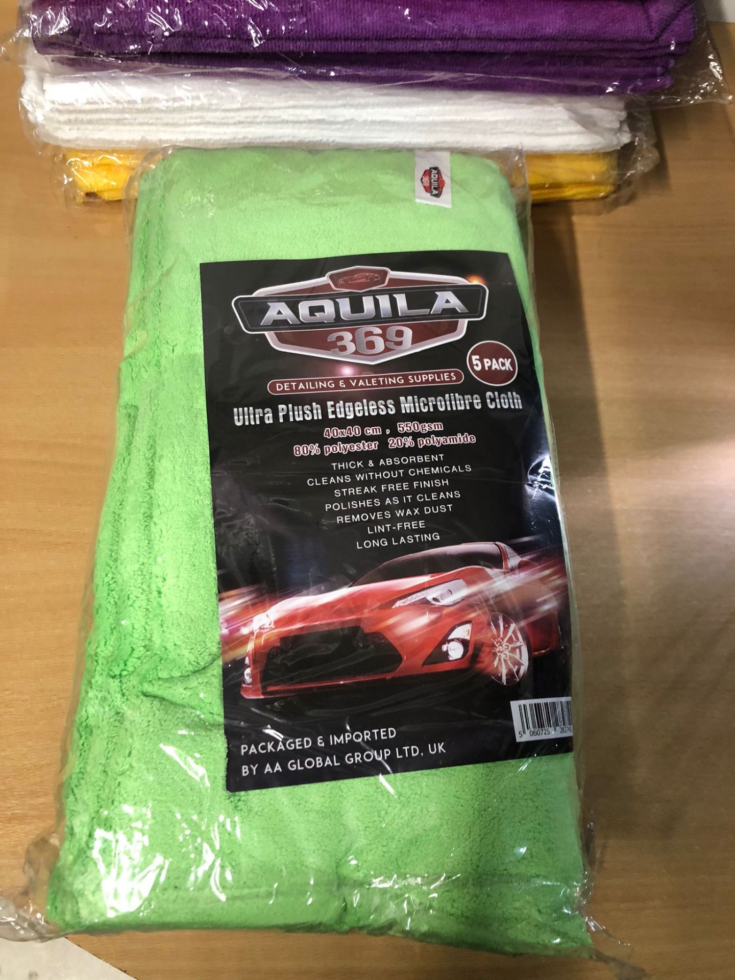 6 Packs of Detailing and Valeting Microfibre Cleaning Cloths Brand New 40 x 40cm - Image 5 of 9