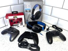Games Controllers & Headset - Nintendo Switch & Xbox Controllers + Turtle Beach Headset