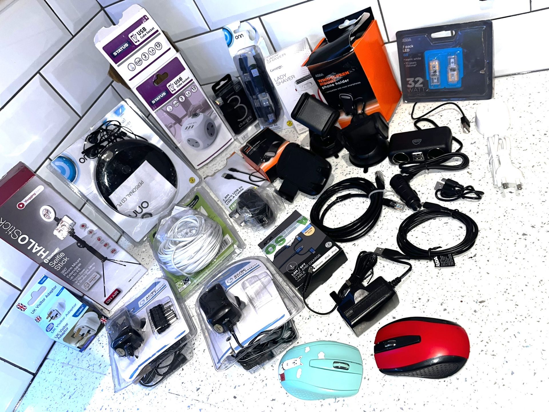 Untested Electrical Items - Selfie Stick, CD Player, Battery Bank, Bulbs, Phone Cradles, Mouses +
