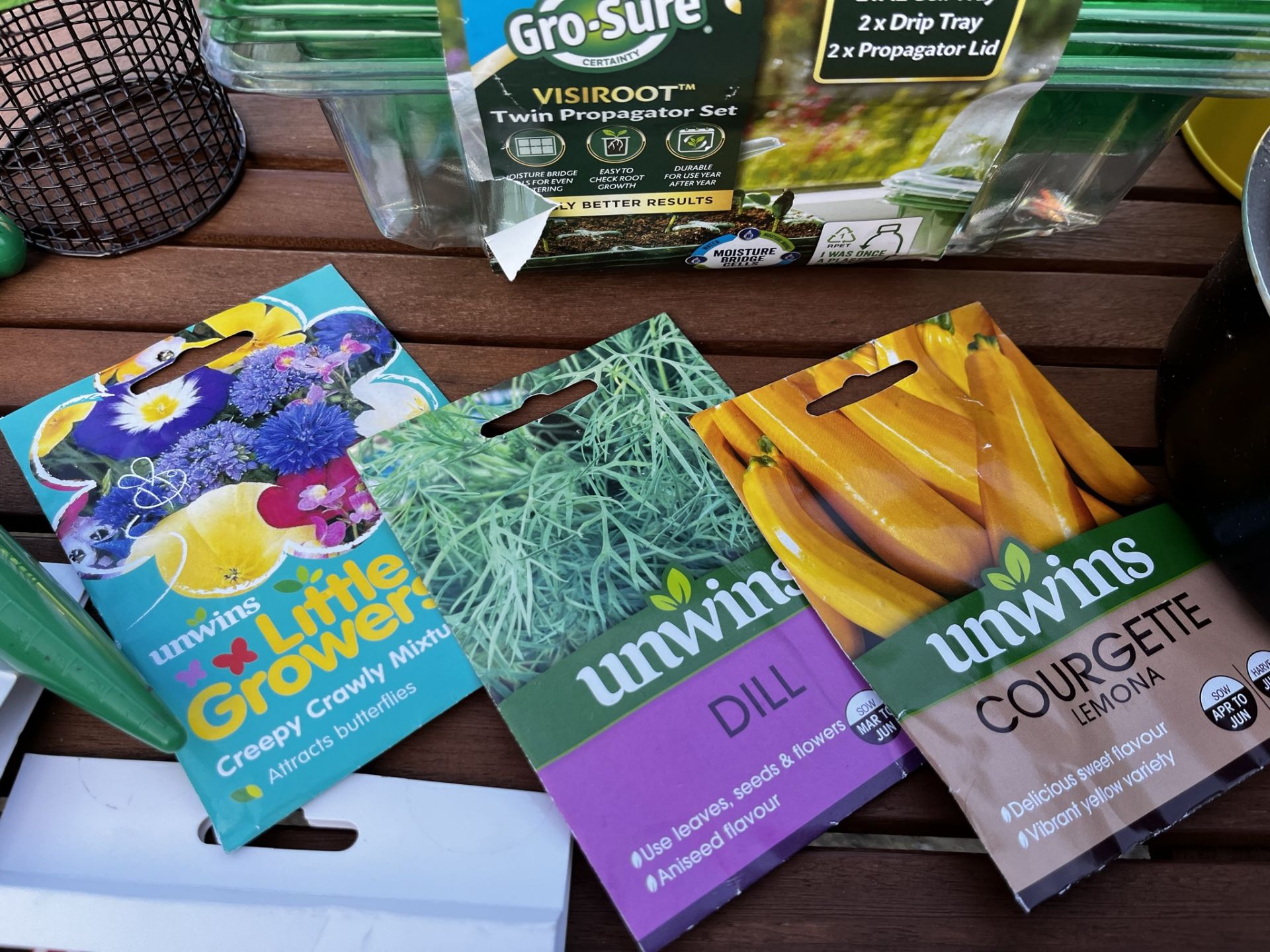 Home Garden & Camping - BBQ Skewers, Bird Feeder, Umbrella, Utensils, Seeds & Much More - Image 2 of 4