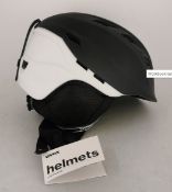 Uvex Comanche 2 edt Black & White Ski Helmet, Size 51-55cm RRP 88.99