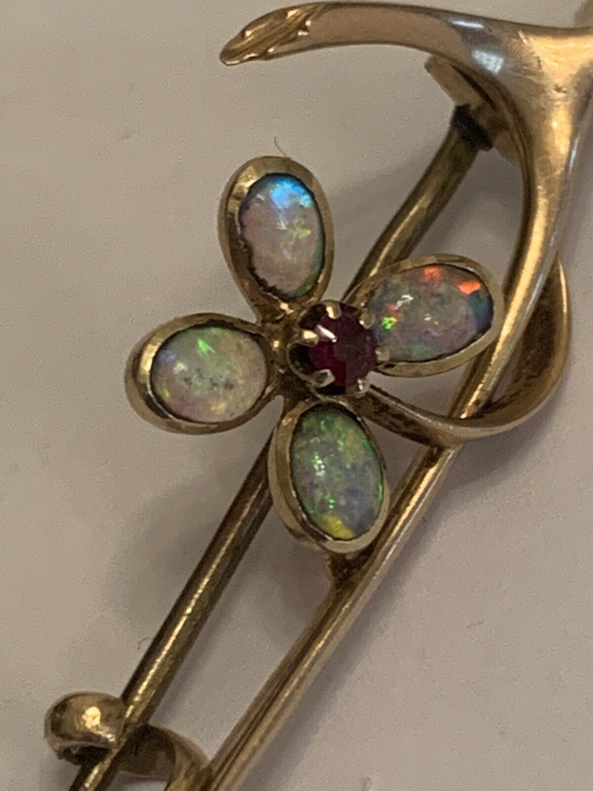 Fine Victorian 15ct Gold Natural Cabouchon Opal & Ruby Lucky Wishbone Brooch - Image 2 of 5