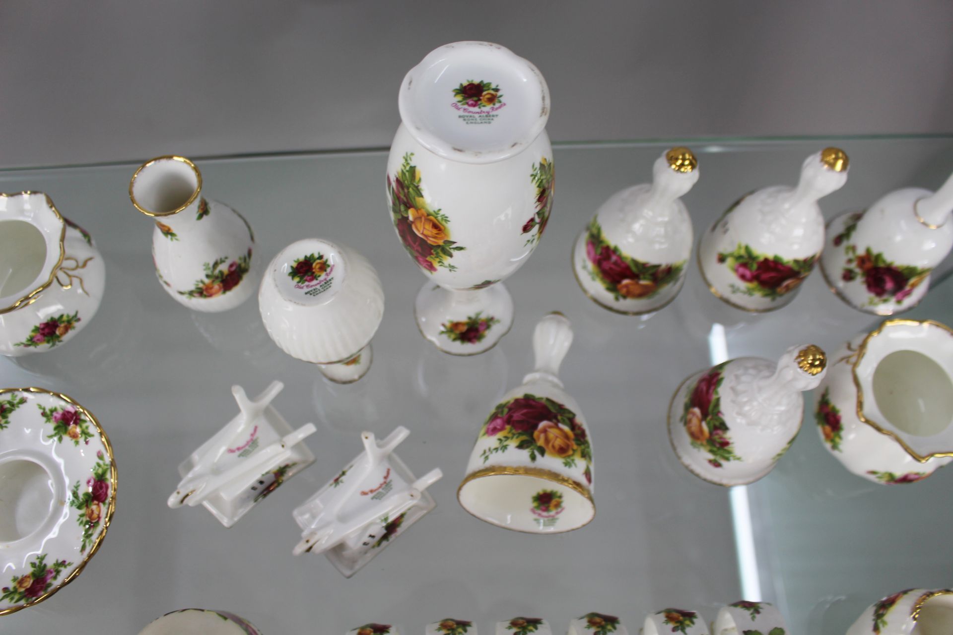 Collection of Royal Albert Country Roses - Image 3 of 3