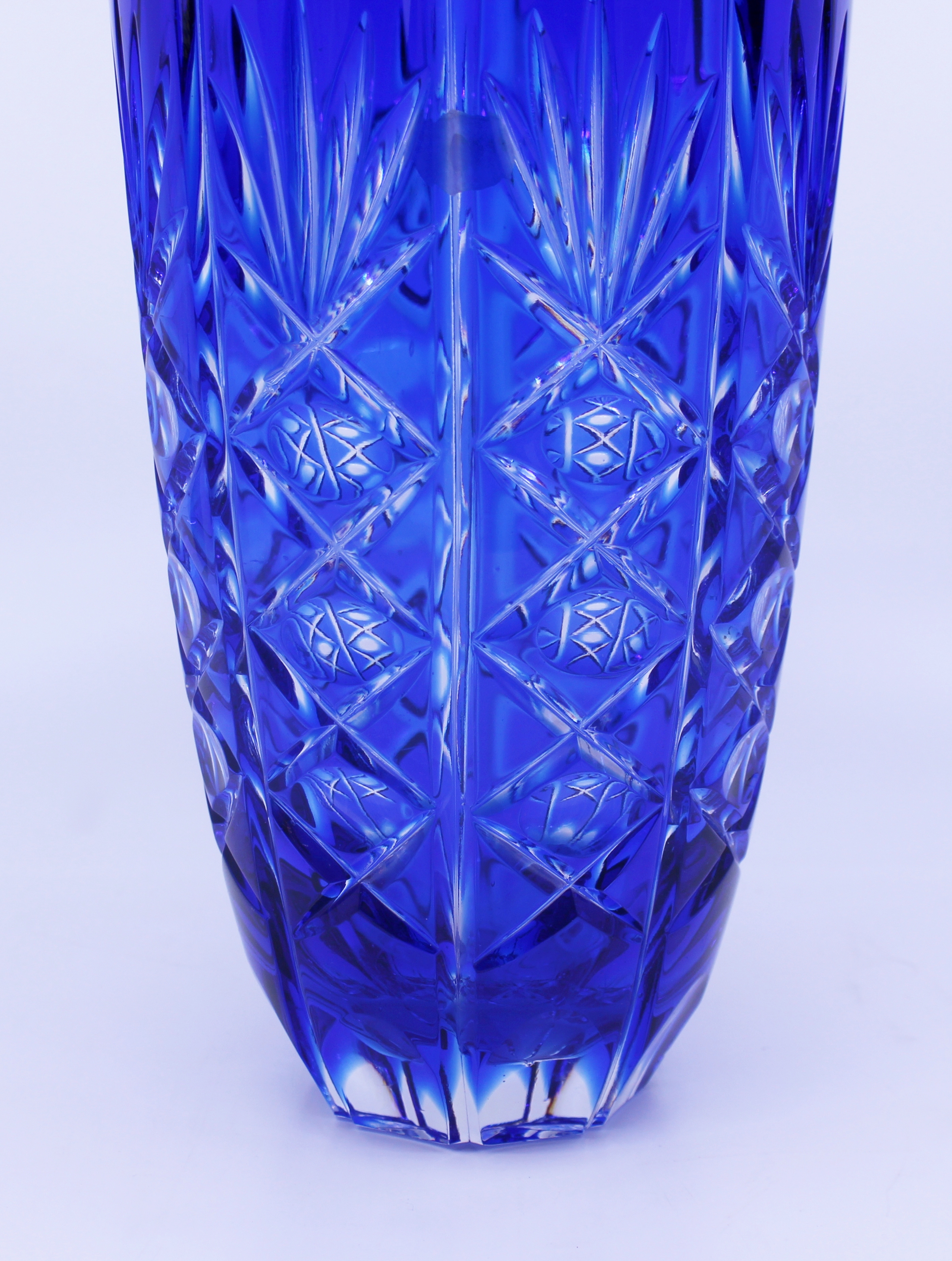 English Vintage Blue Overlay Crystal Glass Vase - Image 4 of 6