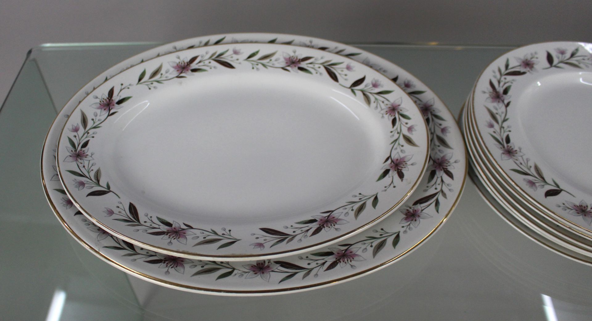 China style Simpson Potteries Naples Part Dinner Service - Image 2 of 7