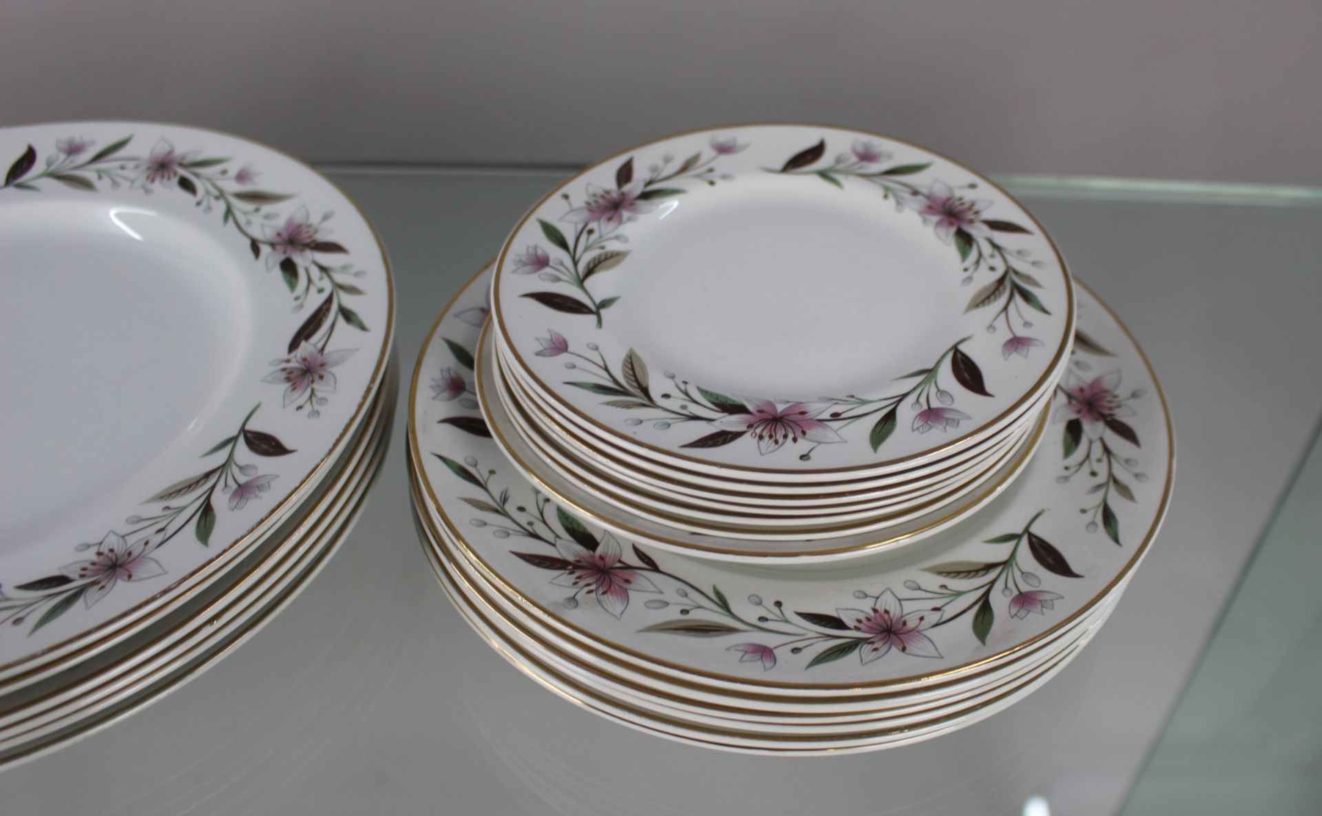 China style Simpson Potteries Naples Part Dinner Service - Image 4 of 7