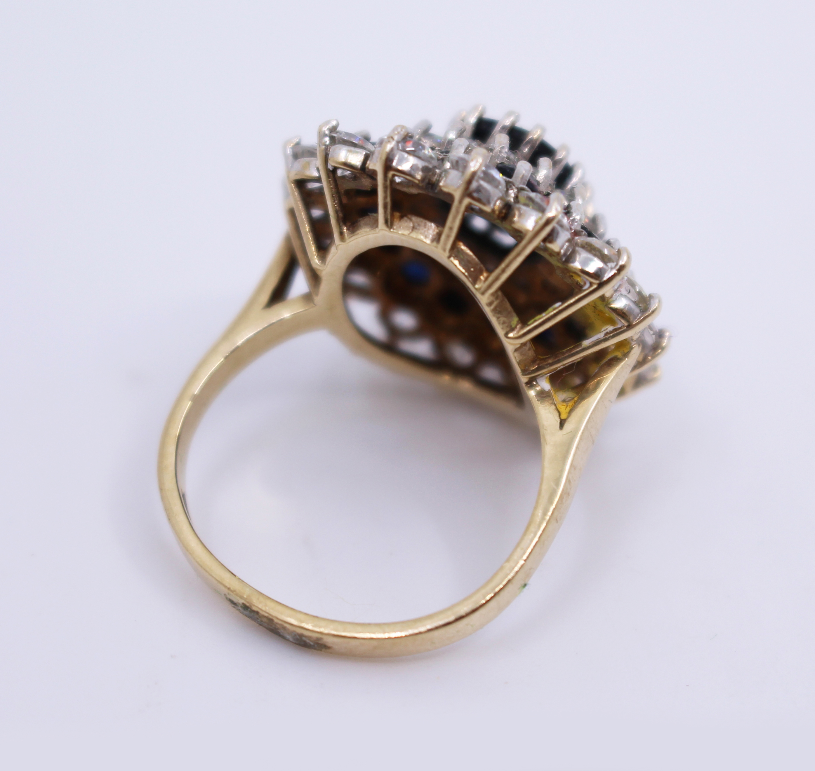 Decorative Sapphire & Diamond Style 9ct Gold Ring - Image 4 of 4