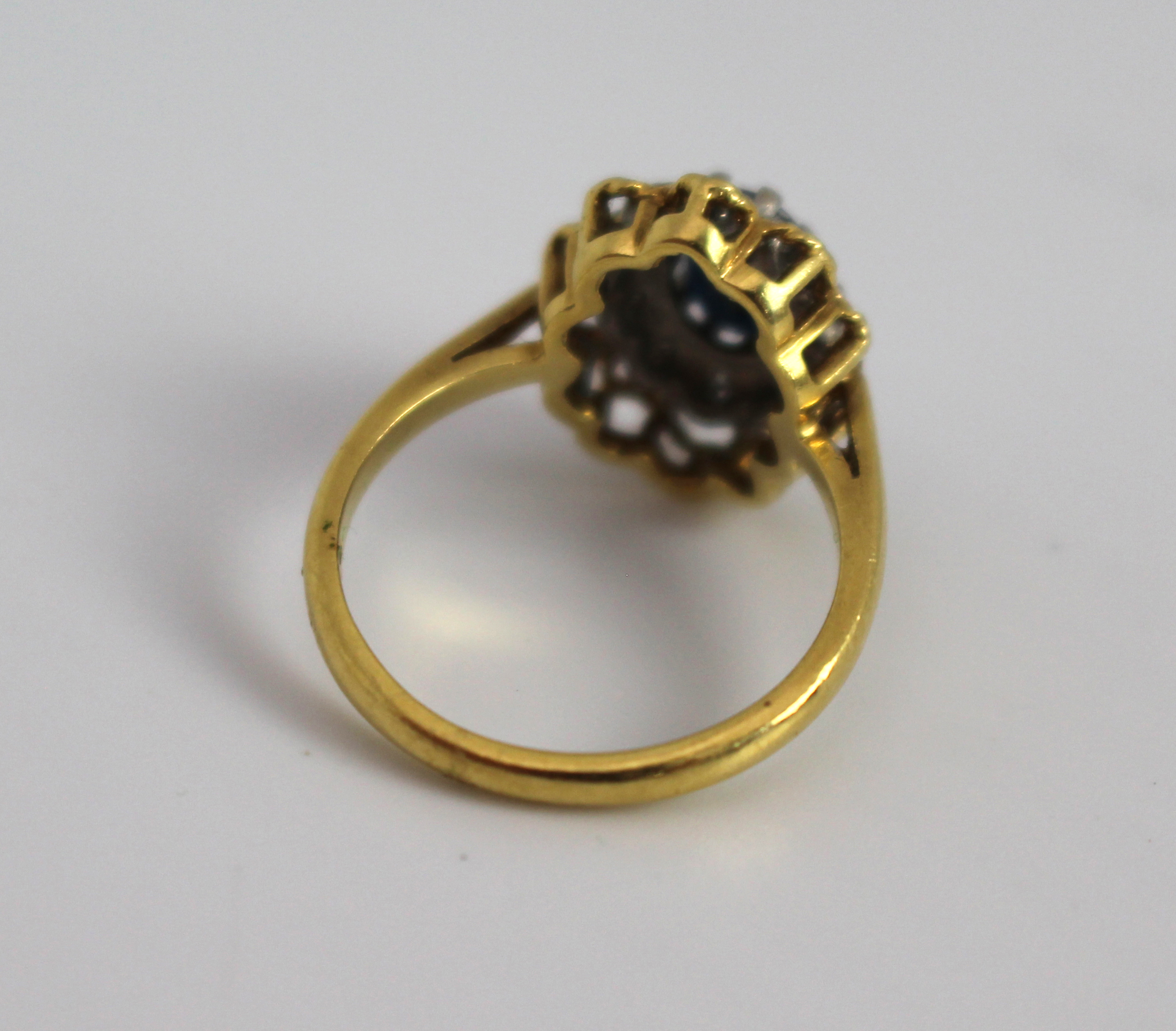 Sapphire & Diamond Ring - Image 4 of 4