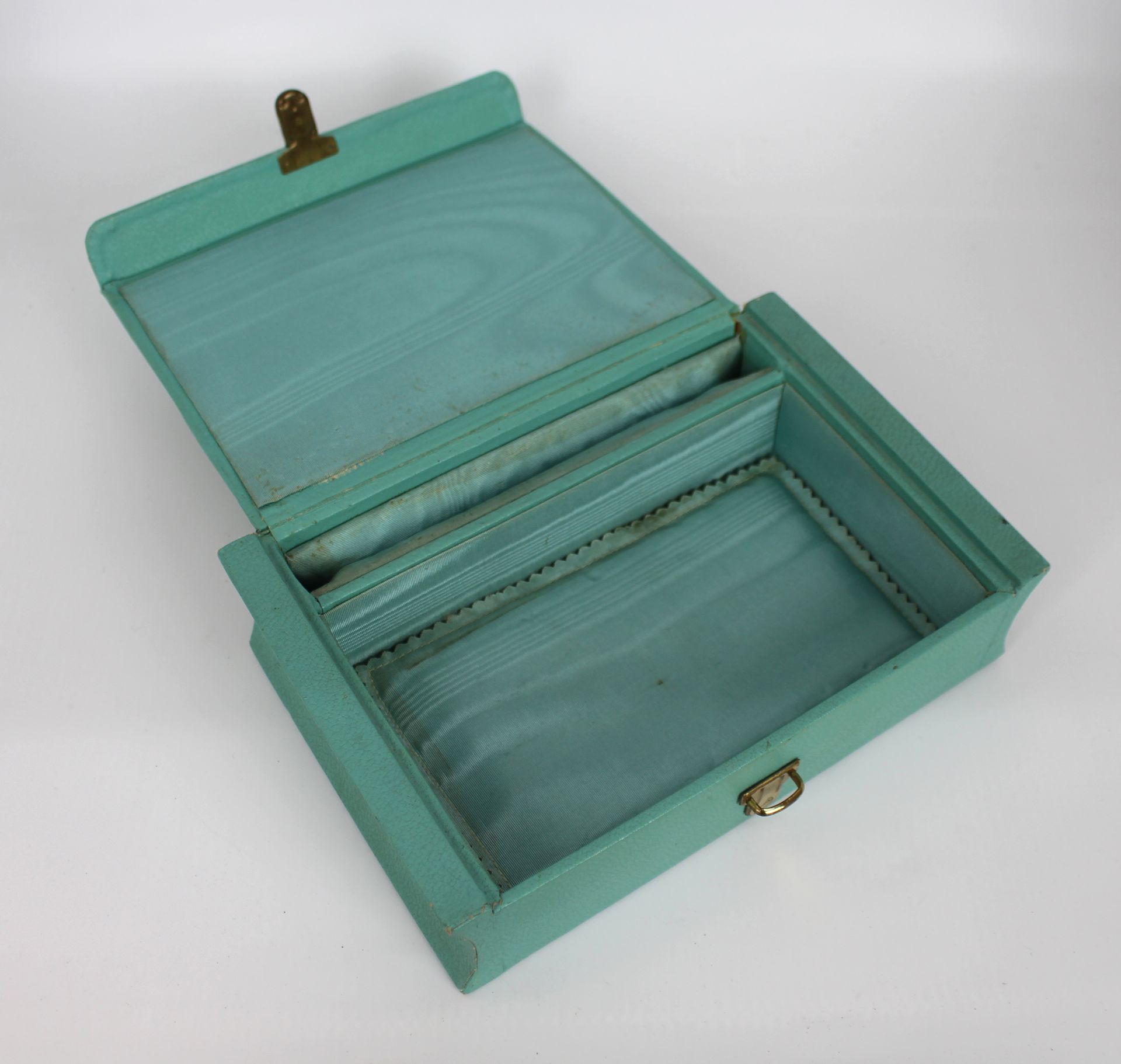 Vintage Turquoise & Gilt Fleur de Lys Jewellery Box - Image 3 of 3