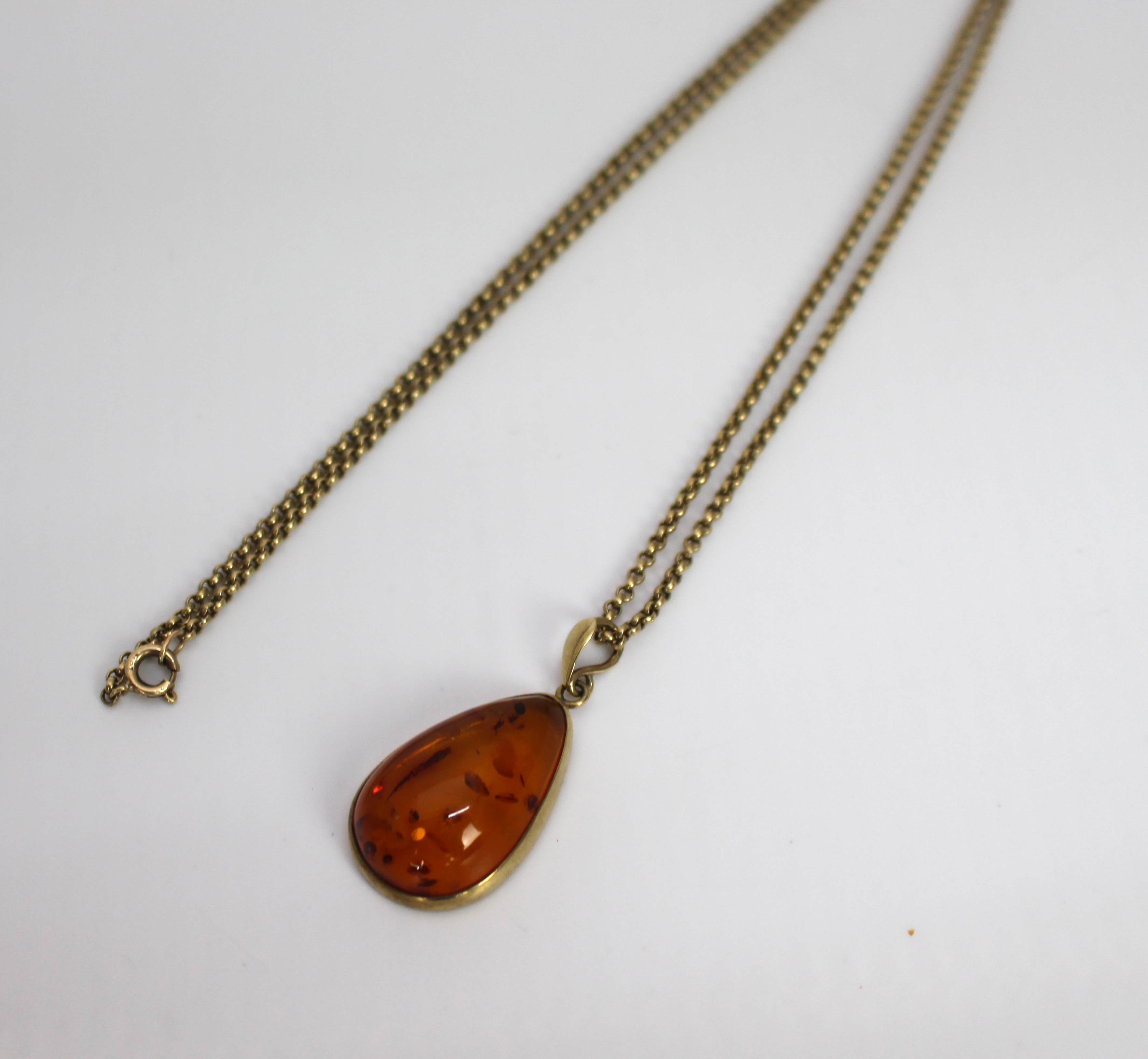Amber Pendant on Gold Chain - Image 2 of 4