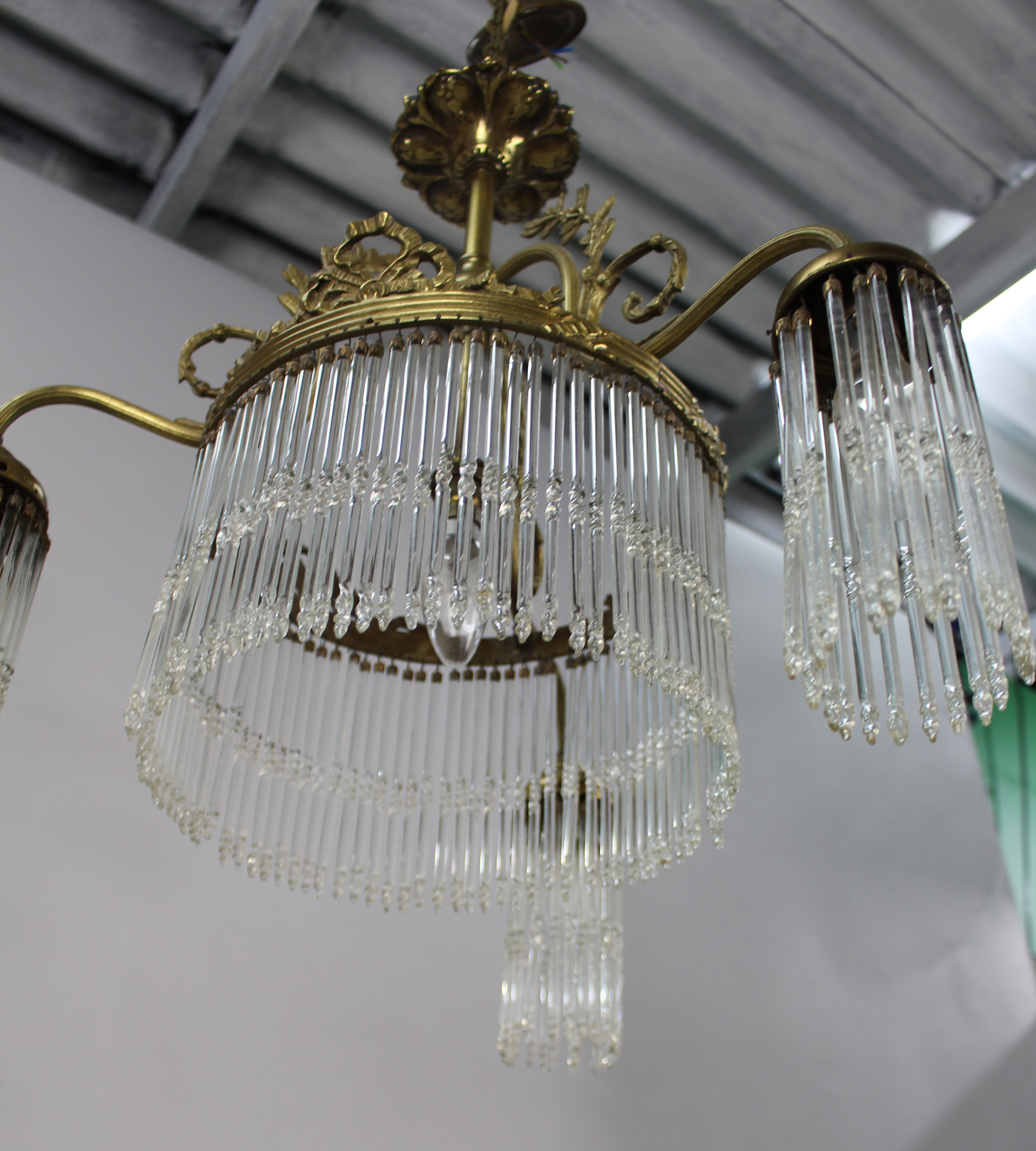 French & Crystal Gilt Brass Chandelier c.1930 - Image 9 of 9