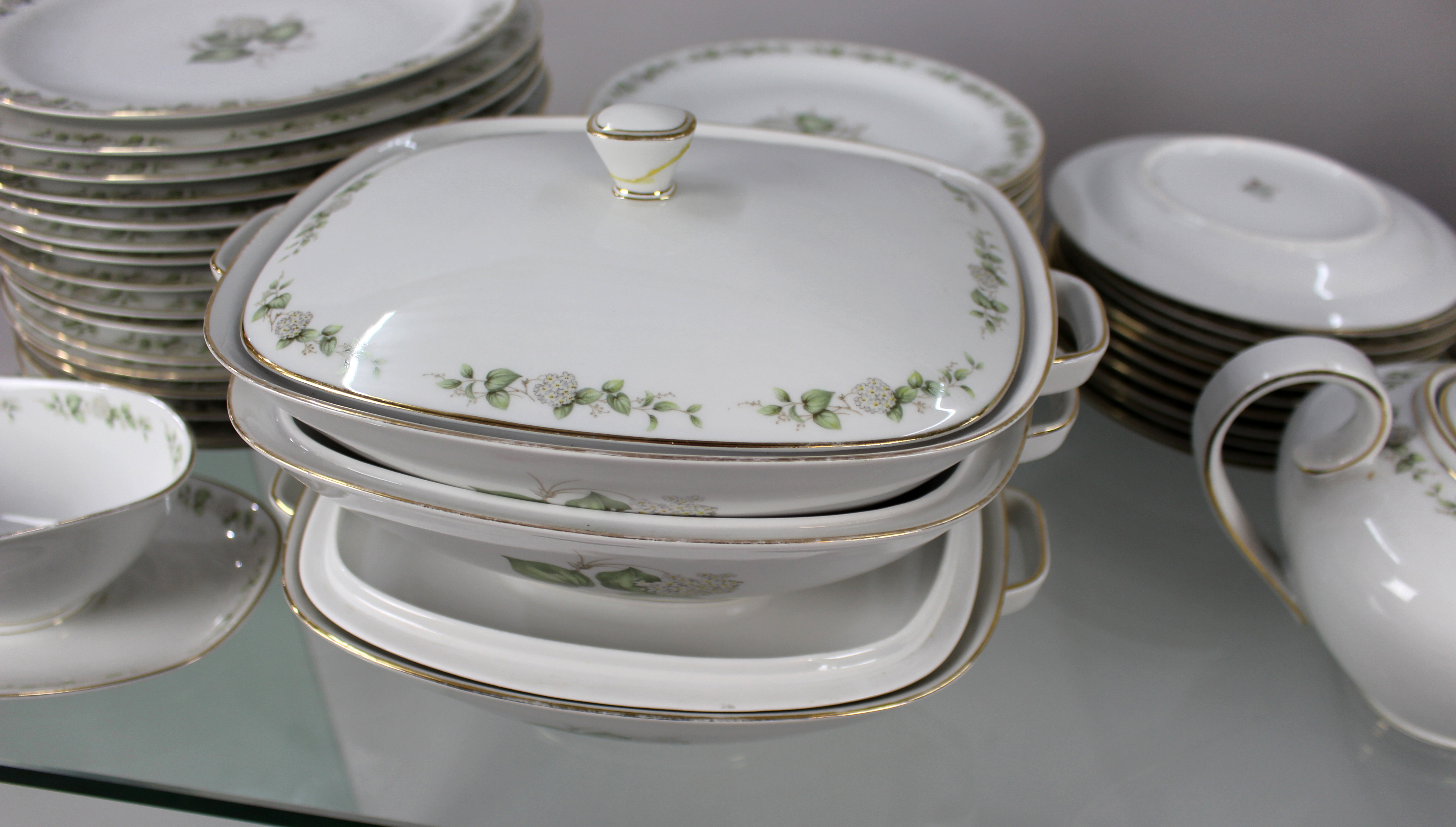 Large Franconia Krautheim Summer Bloom Pattern Dinner Service - Image 8 of 15