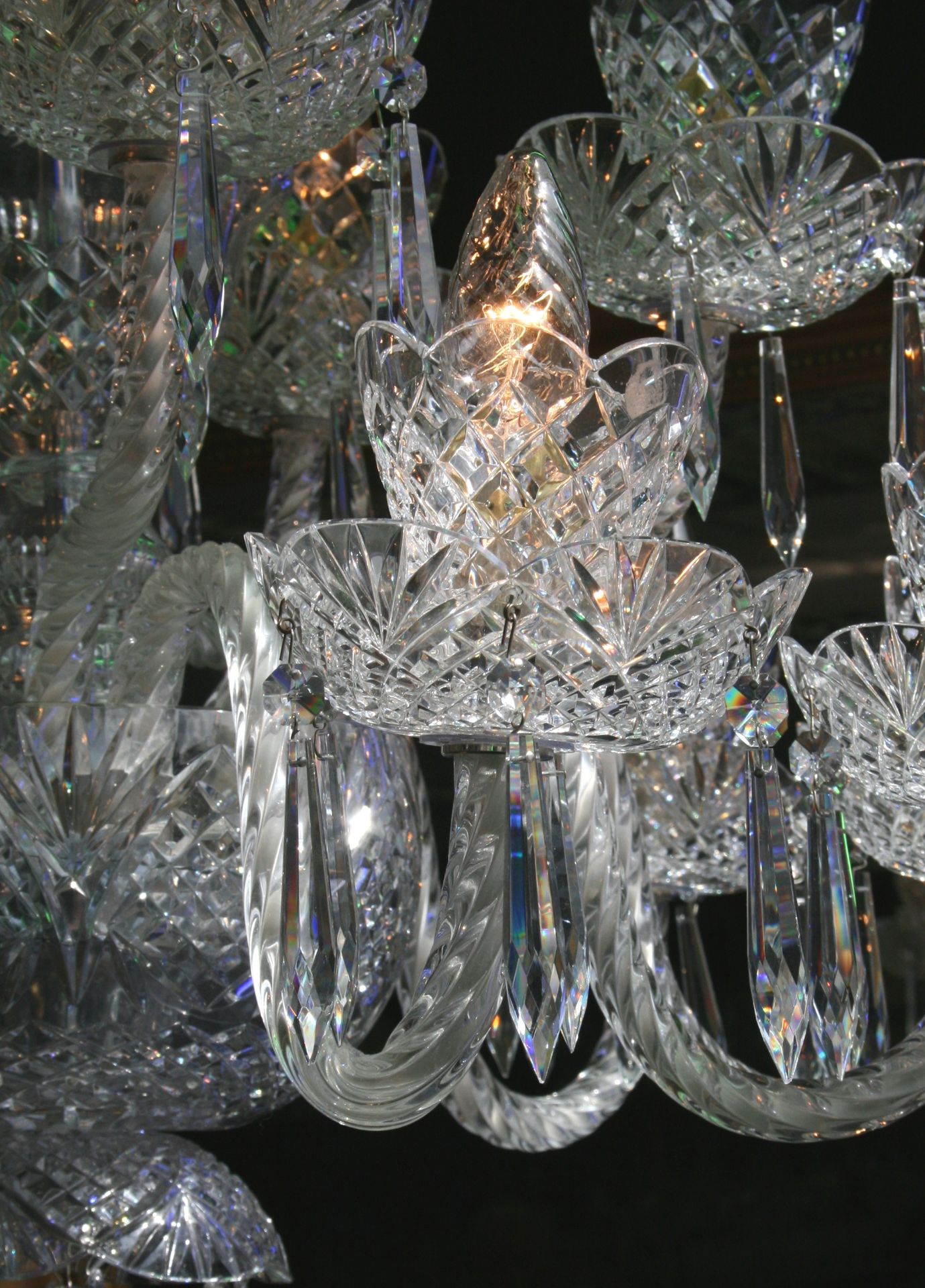 Cut Glass 12 Arm Waterford Crystal Chandelier - Image 10 of 14