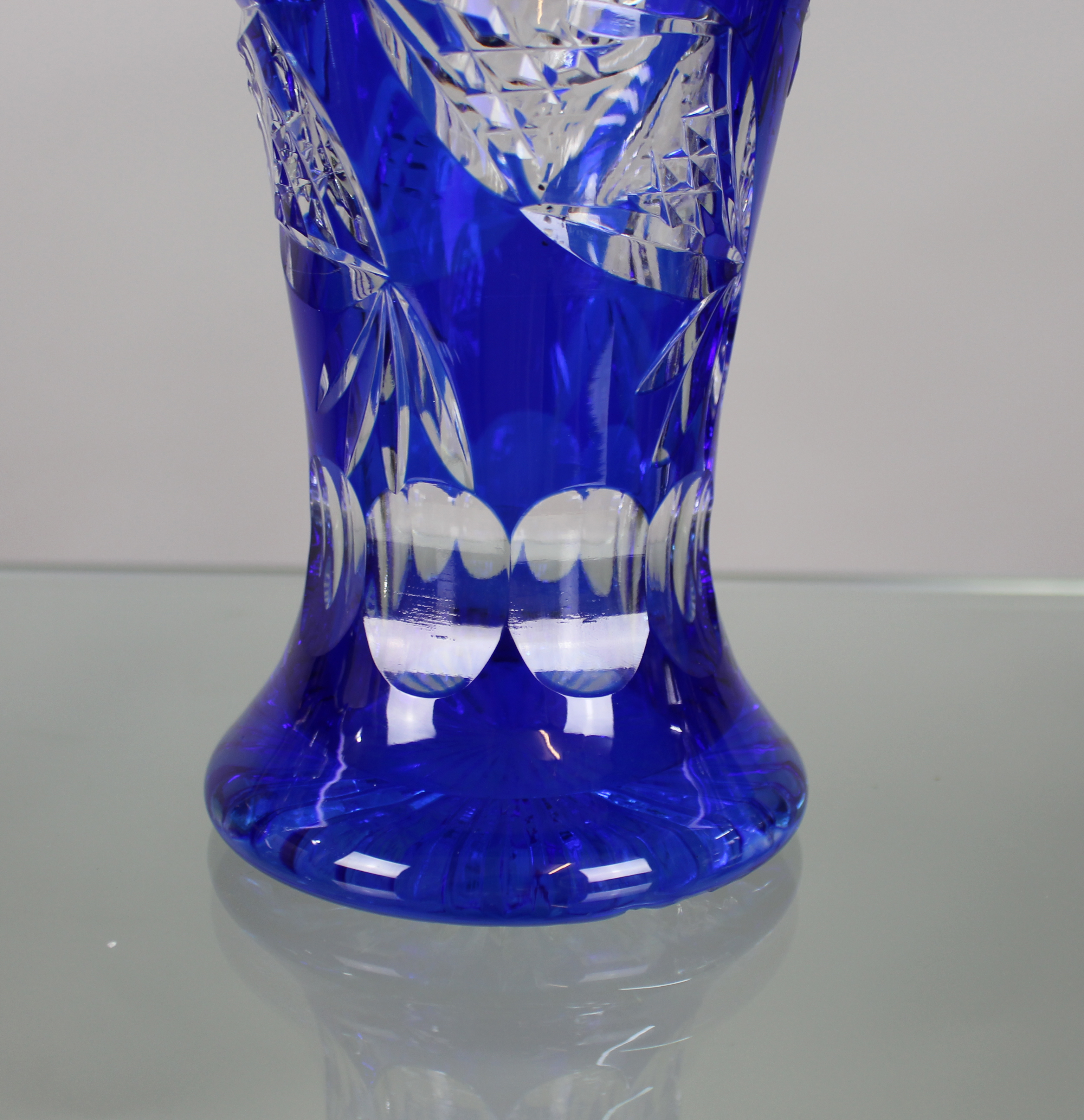 Fine Vintage Cobalt Blue Overlay Crystal Trio of Vases - Image 4 of 7
