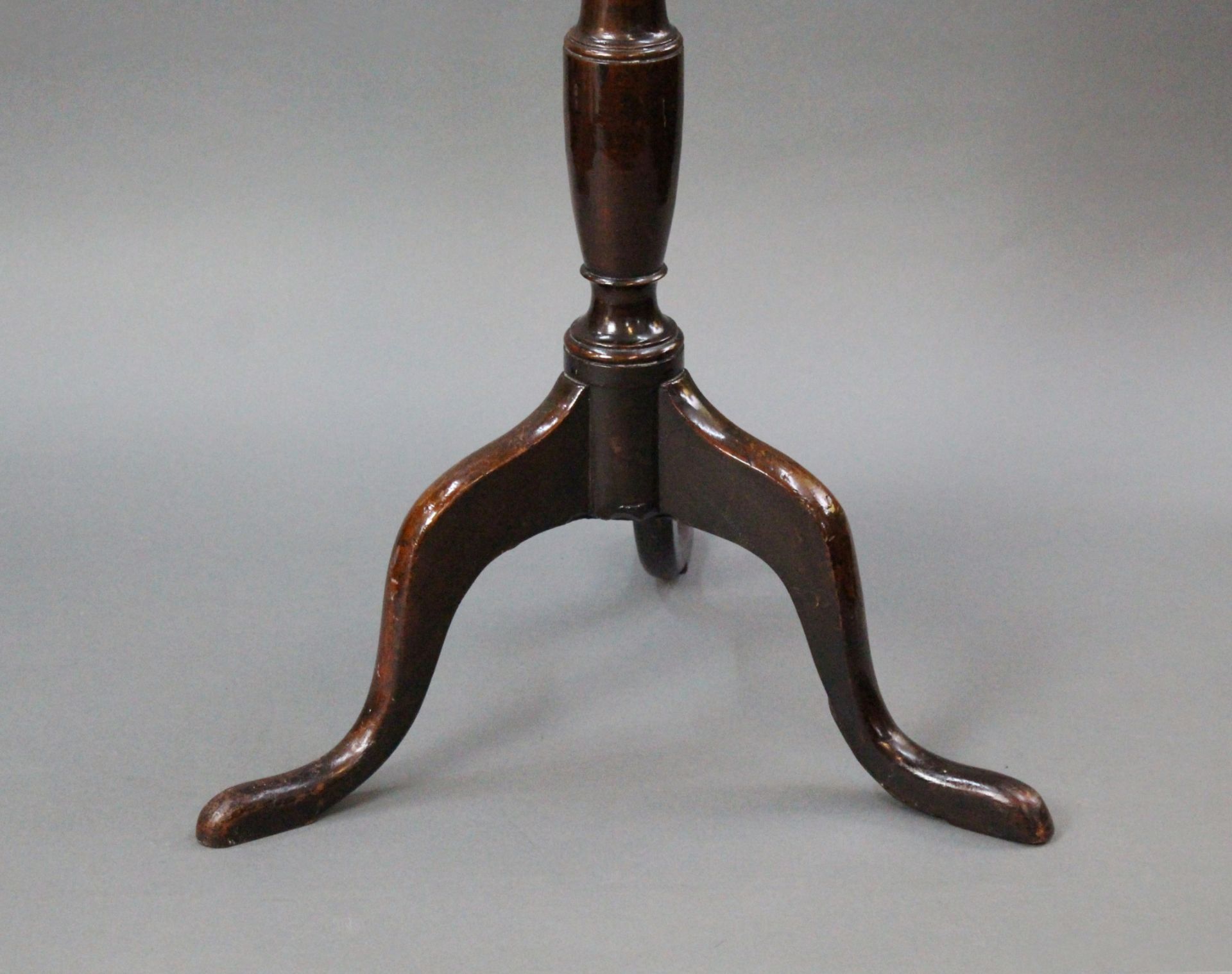 Antique Slender Georgian Mahogany Pedestal - Image 6 of 6