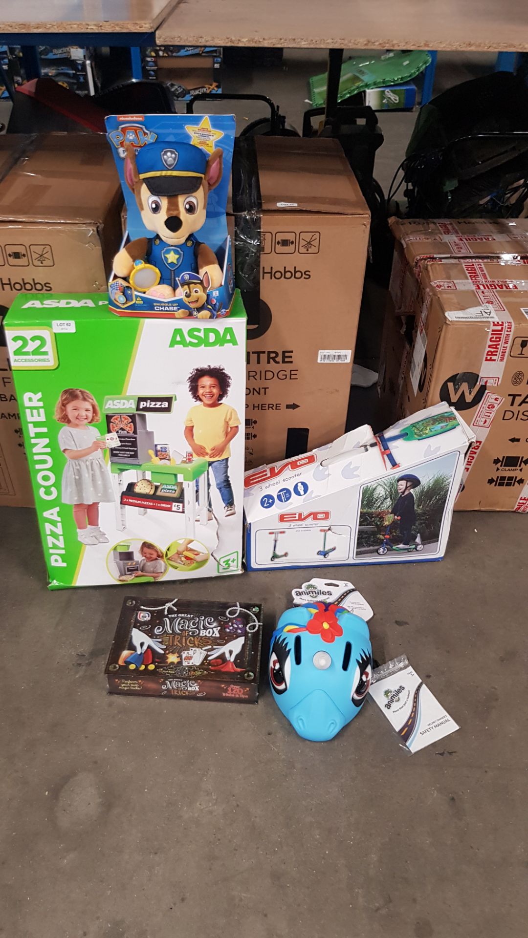 (62/6D) Lot RRP £107. 5x Toy Items. 1x Asda Pizza Counter RRP £35. 1x Paw Patrol Snuggle Up Chase... - Image 9 of 16