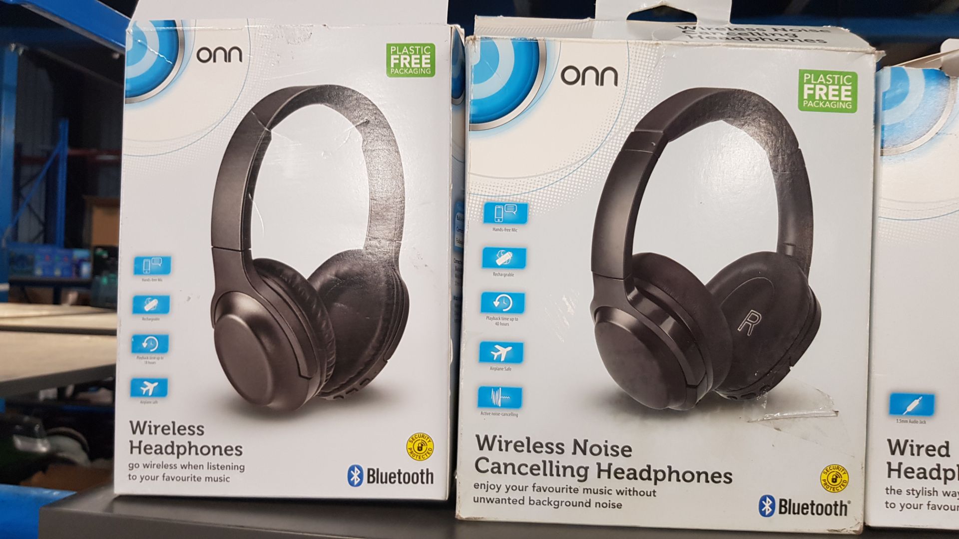 (45/6G) Lot RRP £110. 9x Onn Headsets. 1x Wireless Noise Cancelling Headphones Black RRP £30. 1x... - Image 8 of 10