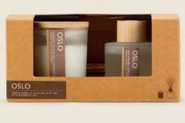 (192/7G) Lot RRP £90. 3x New Boxed Oslo Warm Vanilla & Cedar Gift Set RRP £15 Each. Set Contains...