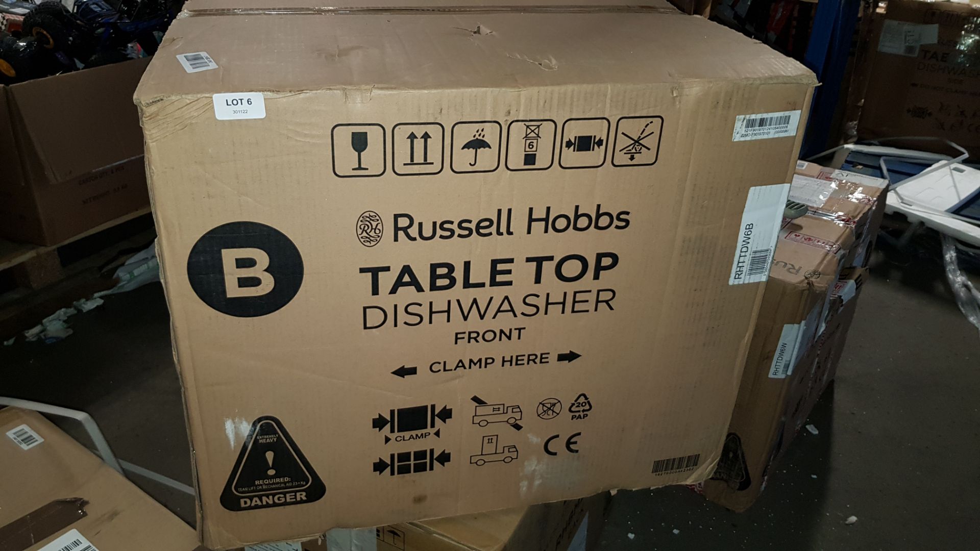 (6/6E) RRP £259.99. Russell Hobbs Table Top Black Dishwasher RHTTDW6B. (H44x W55x D50cm). 6 Progr... - Image 6 of 16