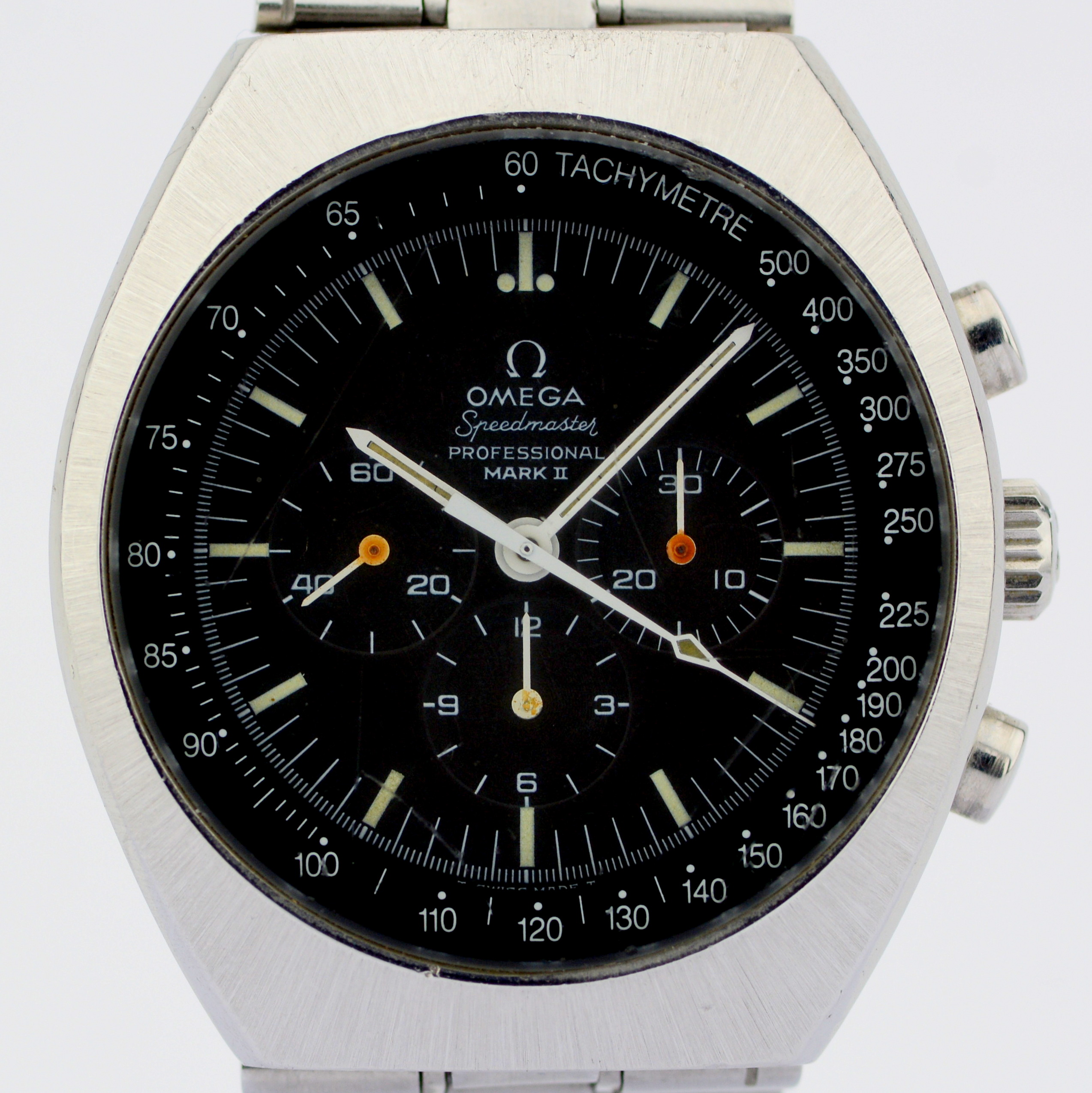 Omega / Speedmaster Mark II - Gentlmen's Steel Wrist Watch