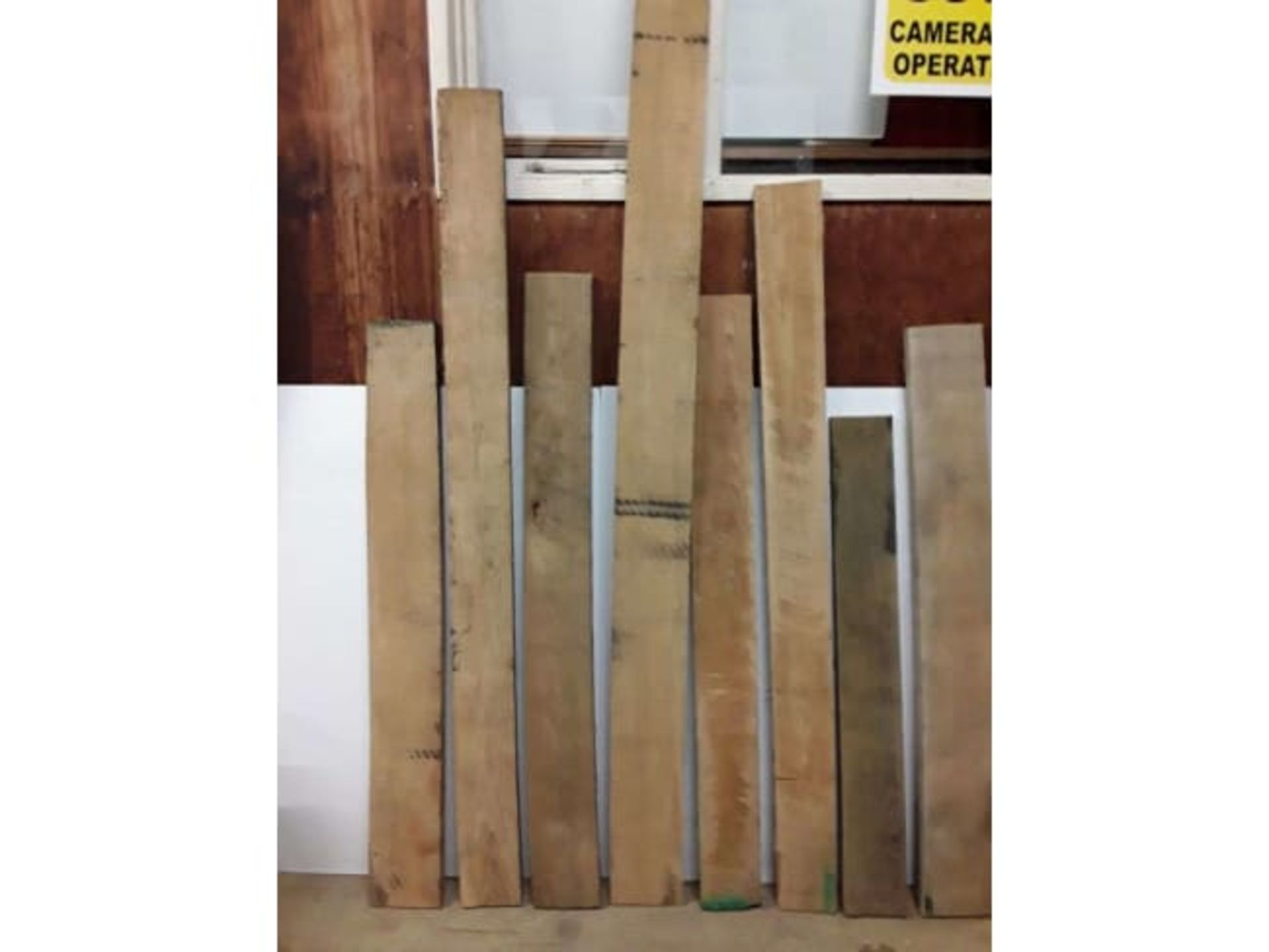 14x Hardwood Kiln Dried Sawn American Oak Boards / Slabs ( Seconds ) - Image 2 of 3