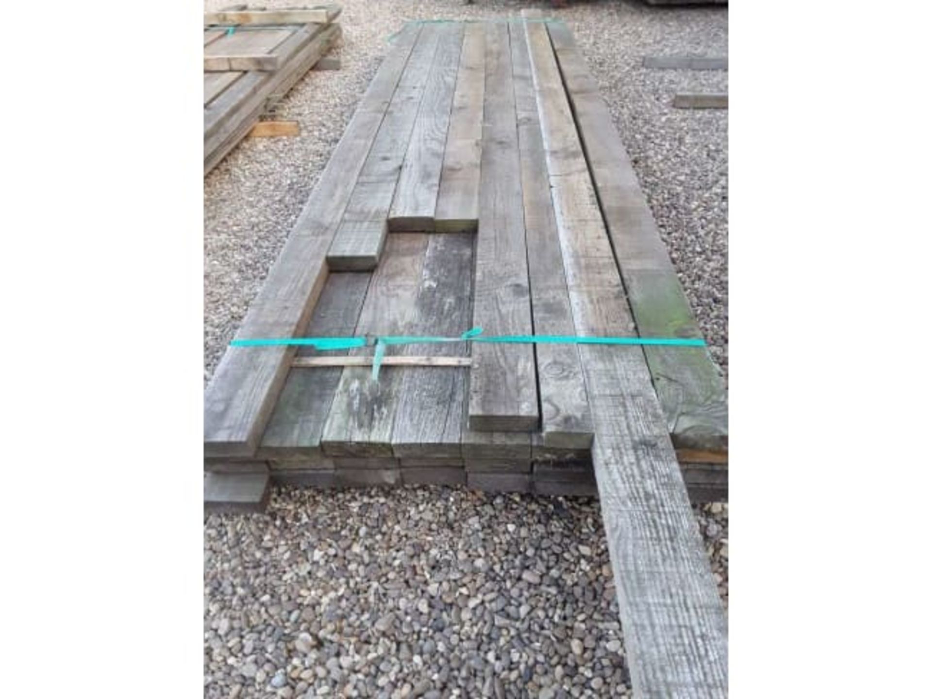 32 x Softwood Sawn Timber Mixed Larch/ Douglas Fir Rails - Image 3 of 6