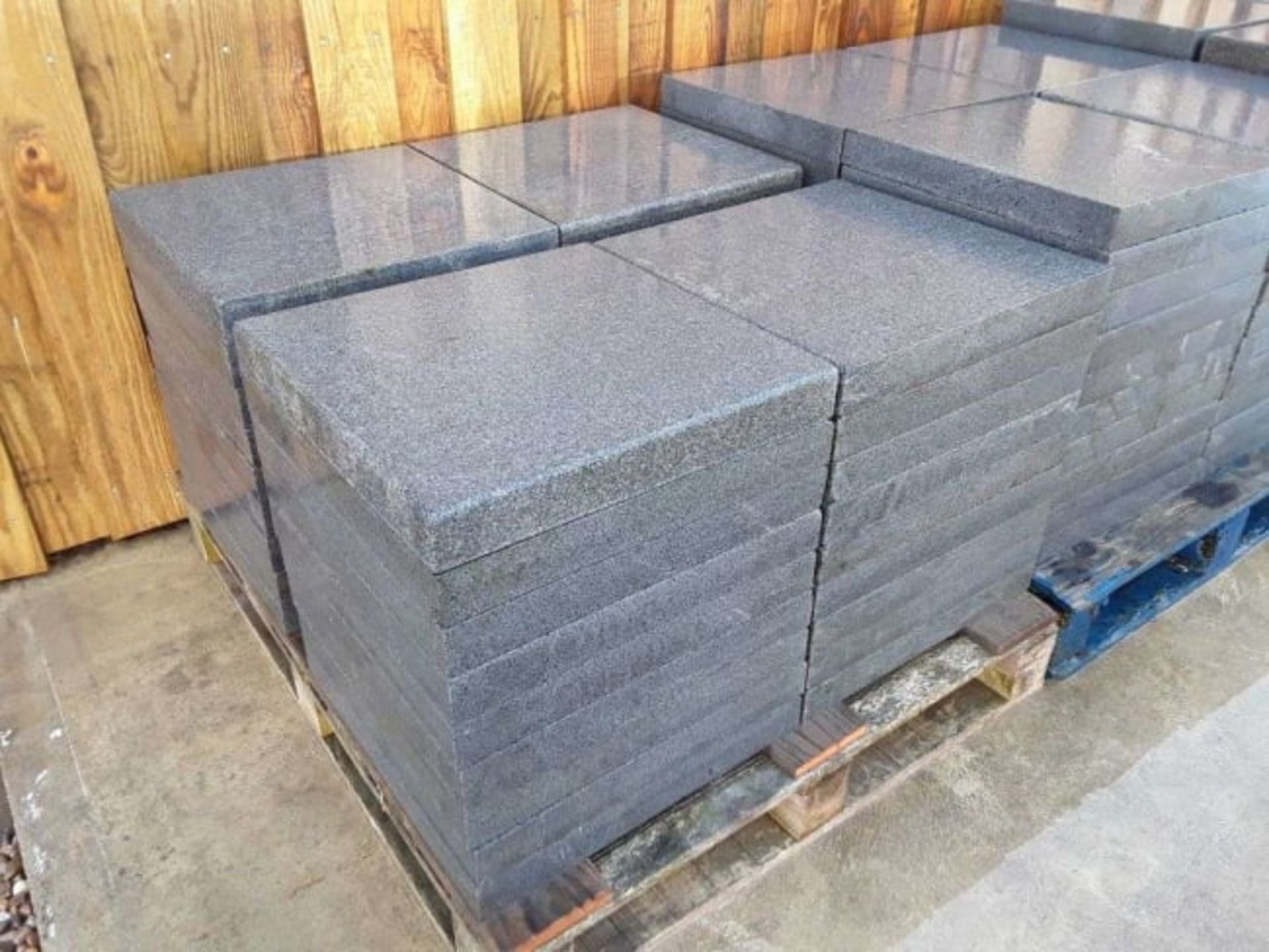 15 x Chinese Granite Paving Slabs - Image 5 of 6