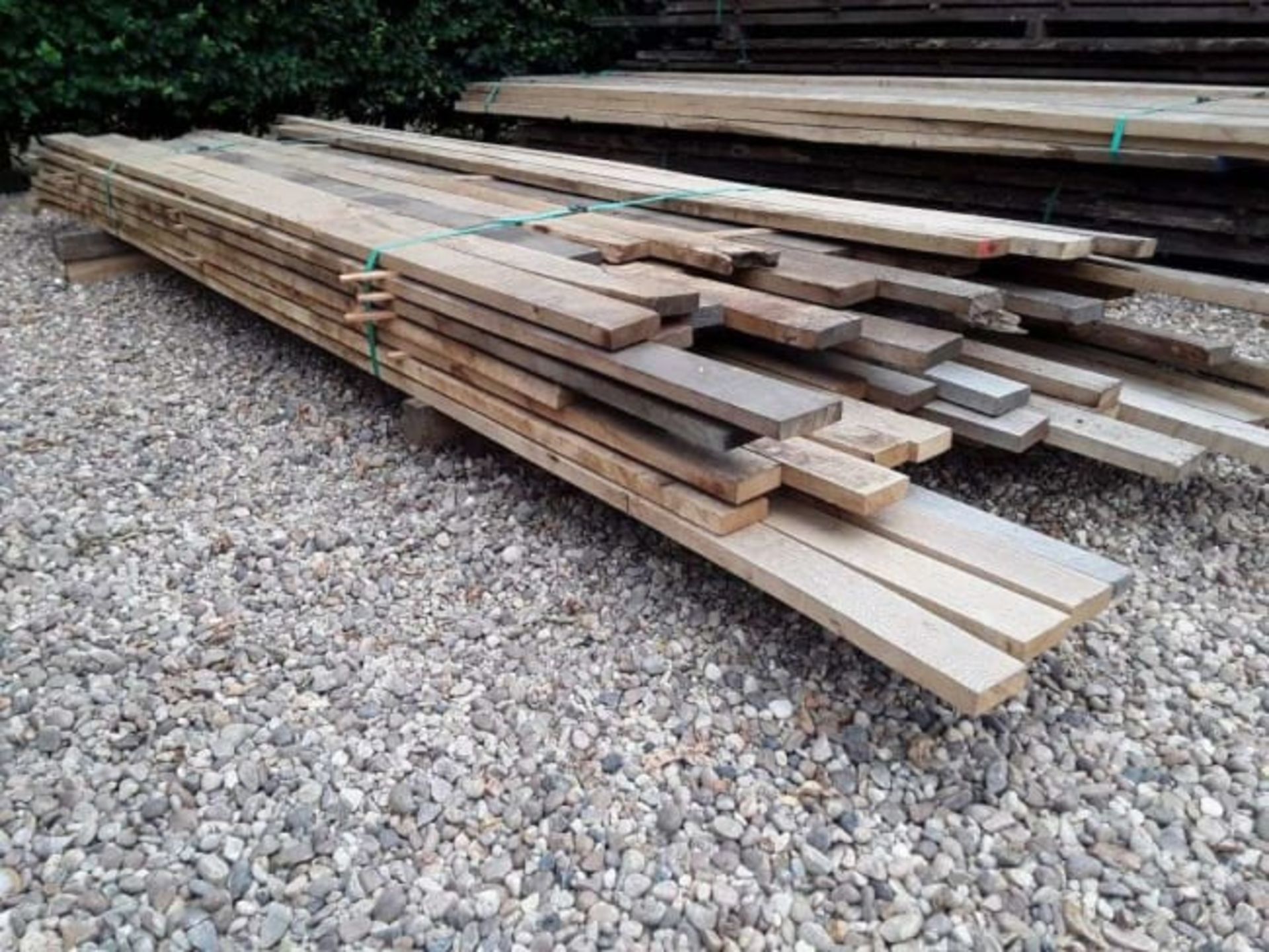 90 x Hardwood Air Dried Timber Sawn English Oak Boards / Rails - Image 2 of 3
