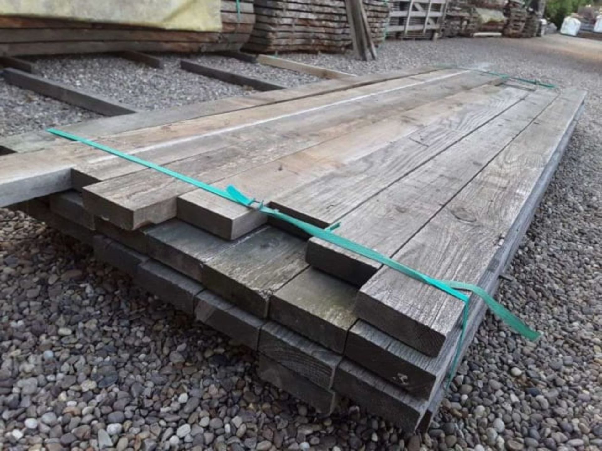 32 x Softwood Sawn Timber Mixed Larch/ Douglas Fir Rails - Image 2 of 6