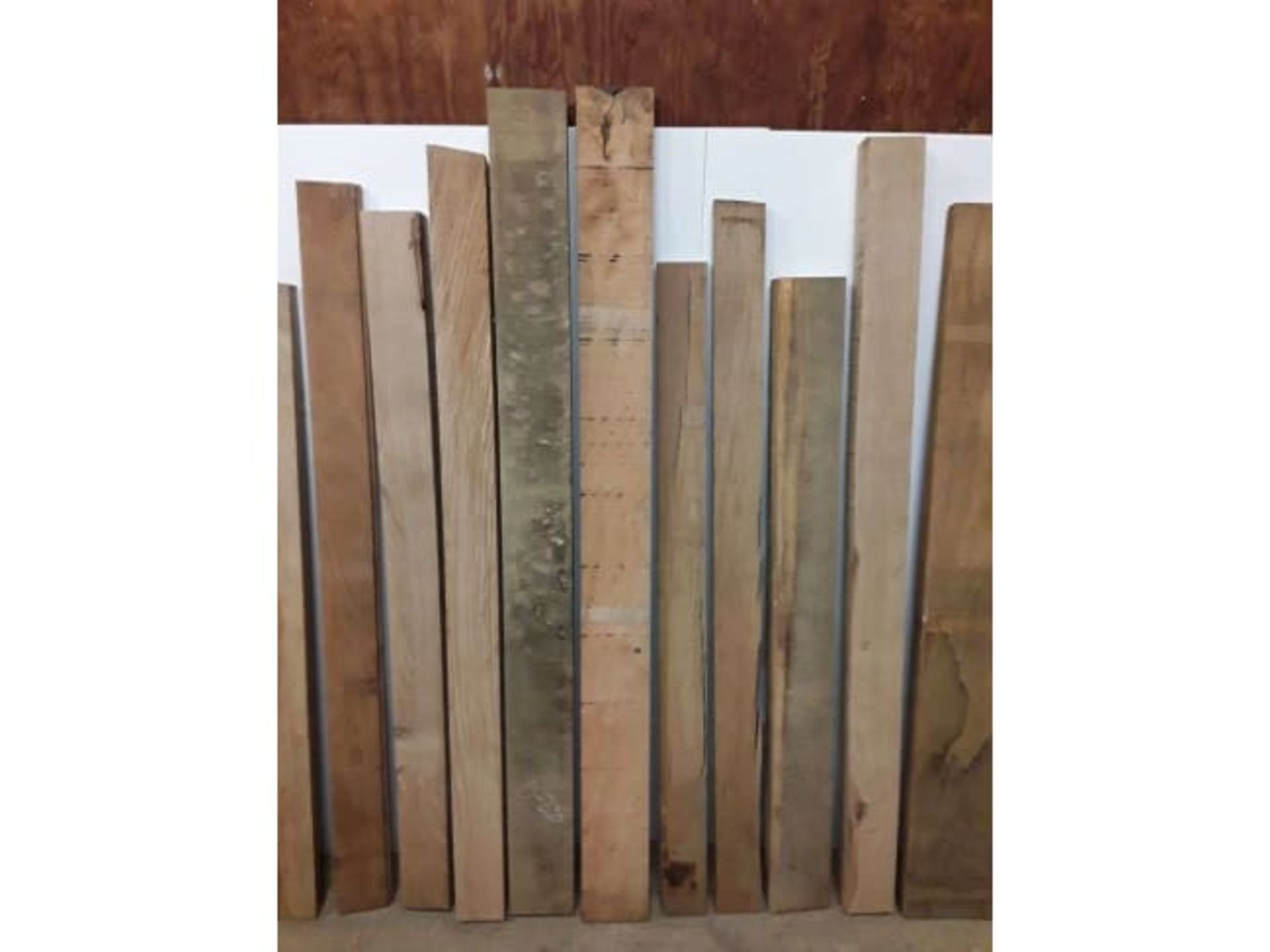 26x Hardwood Dry Sawn English Oak Boards / Planks / Timber Offcuts - Image 2 of 2