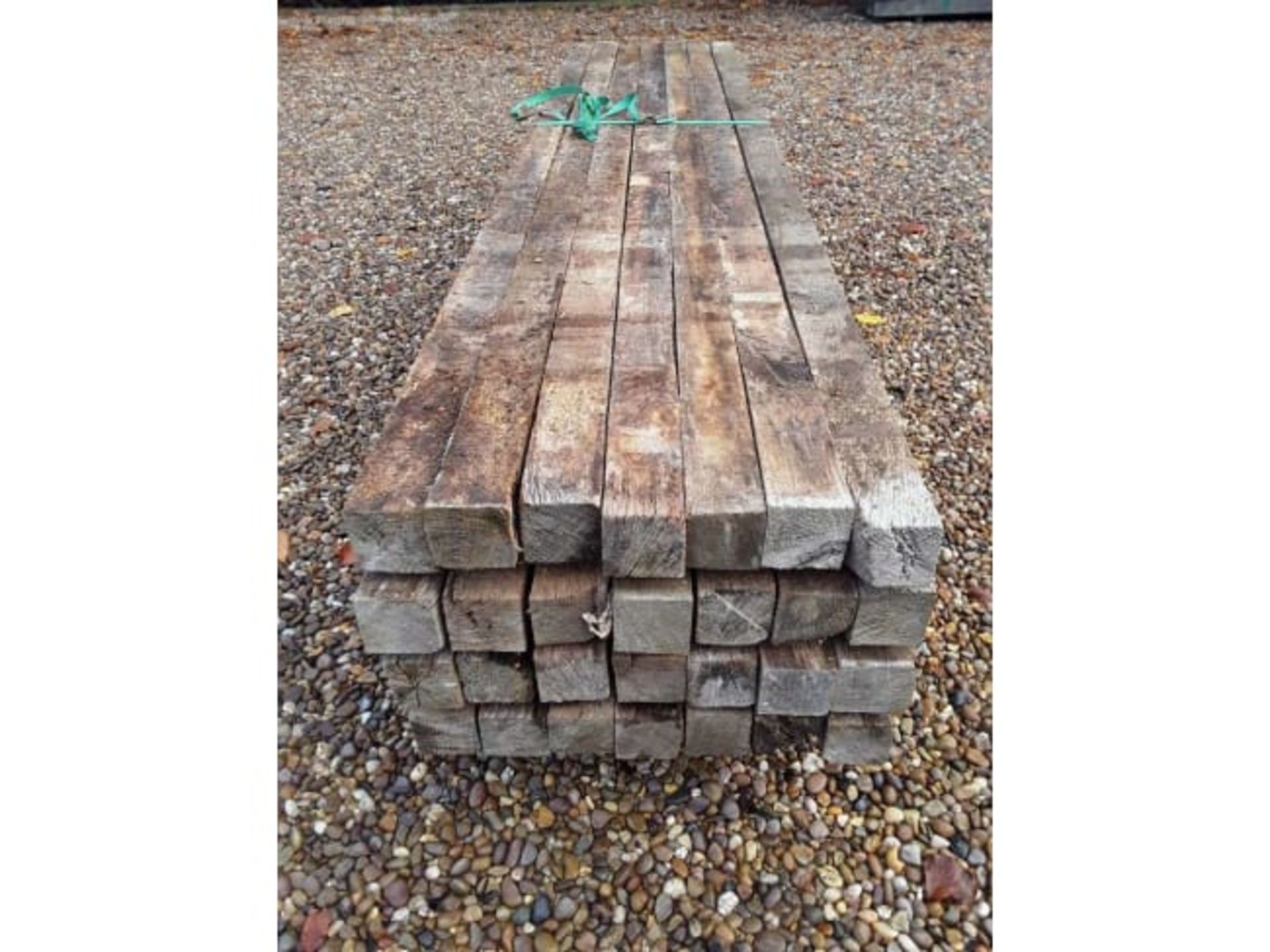 28x Hardwood Rustic Sawn English Oak Posts ( Rejects ) - Image 3 of 5