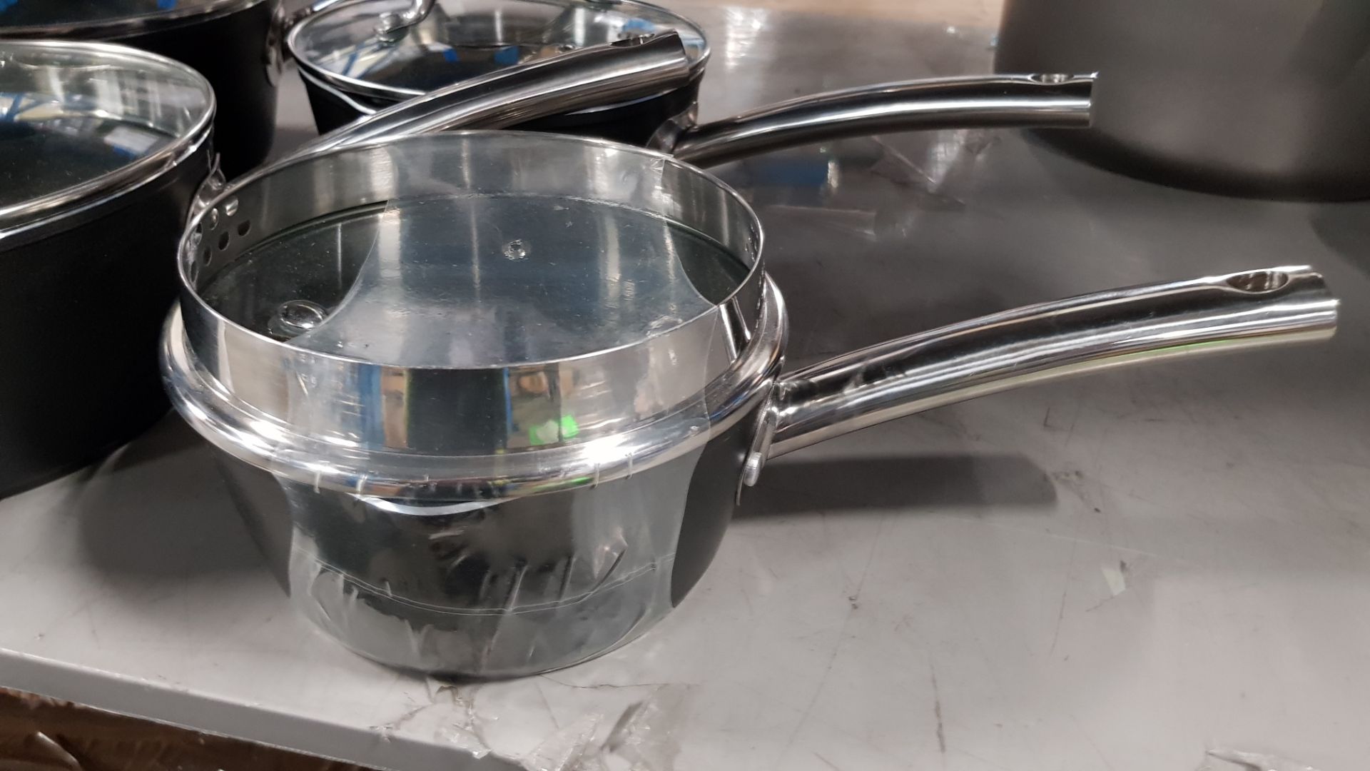 Description: (41/6K) 5x Forged Aluminium Non Stick Pan Cookware Items 3x 20cm Saucepan With Lid 2x - Image 4 of 5