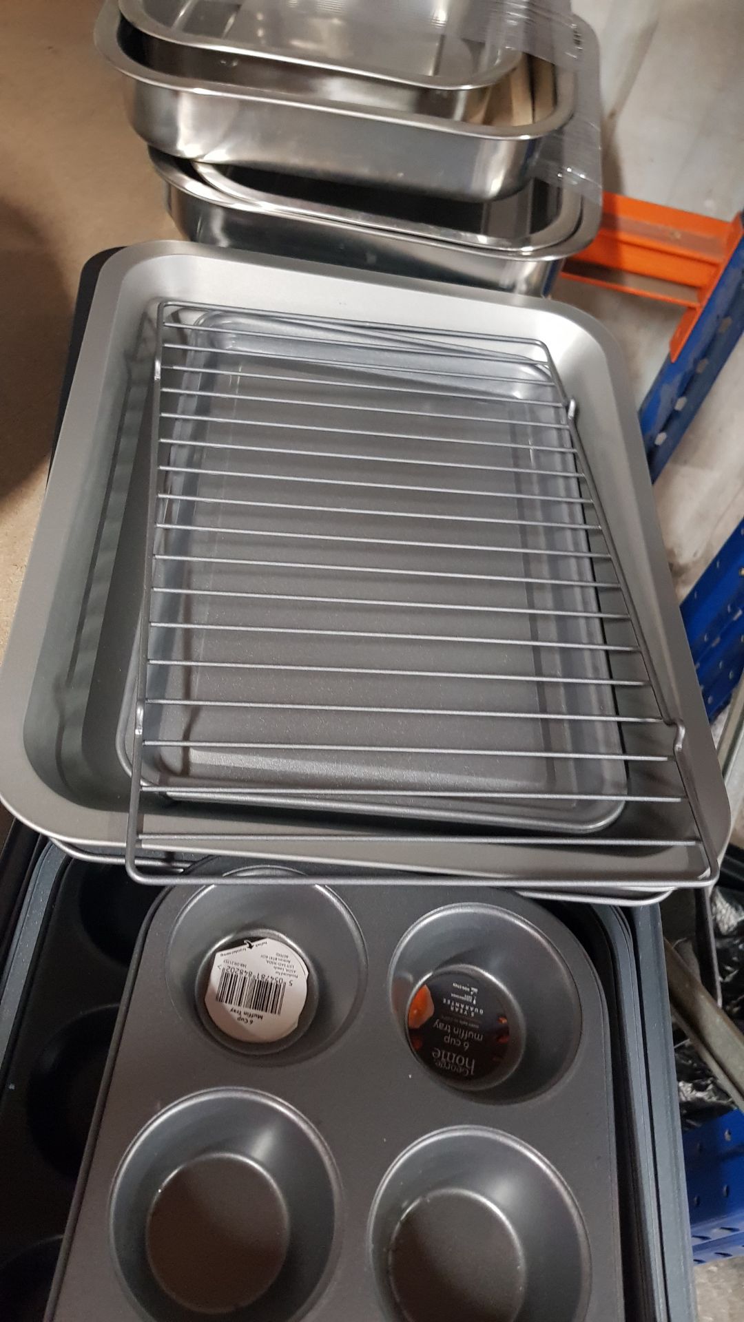 Description: (102/11B) Lot RRP Circa £100+ Approx 25x Mixed Cooking Items To Include Baking Trays - Image 14 of 23