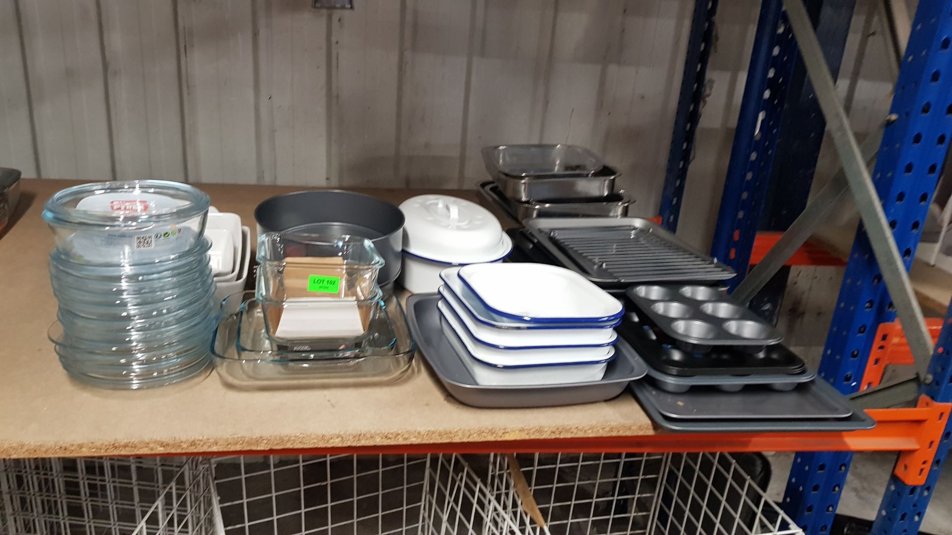 Description: (102/11B) Lot RRP Circa £100+ Approx 25x Mixed Cooking Items To Include Baking Trays - Image 8 of 23