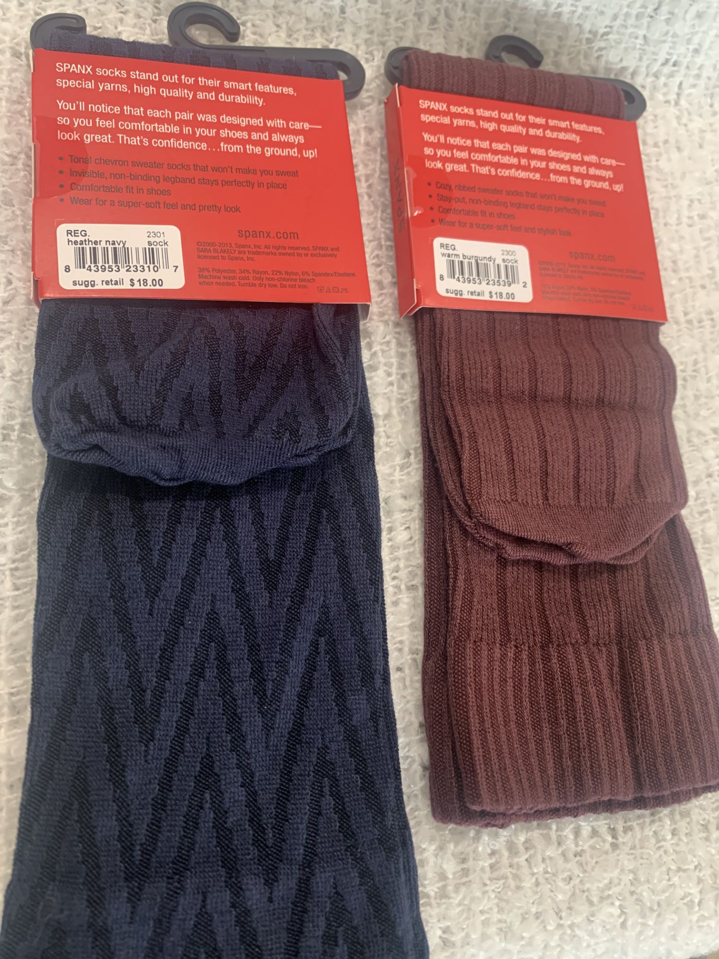 Brand New Spanx Sweater Knee High Socks Pack of 4, Navy and Burgundy - Image 3 of 5