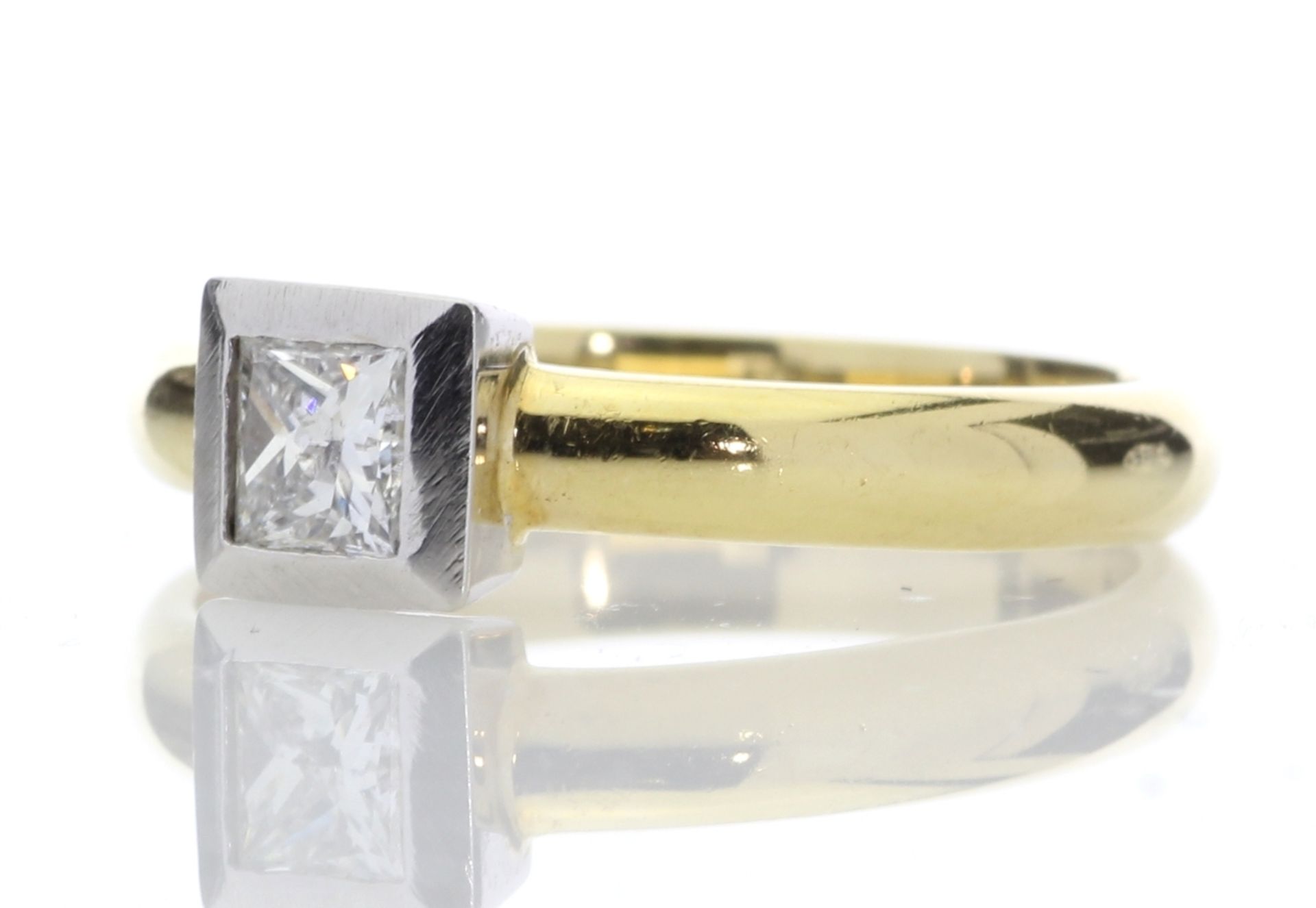 18ct Single Stone Princess Cut Rub Over Diamond Ring 0.45 - Image 2 of 8