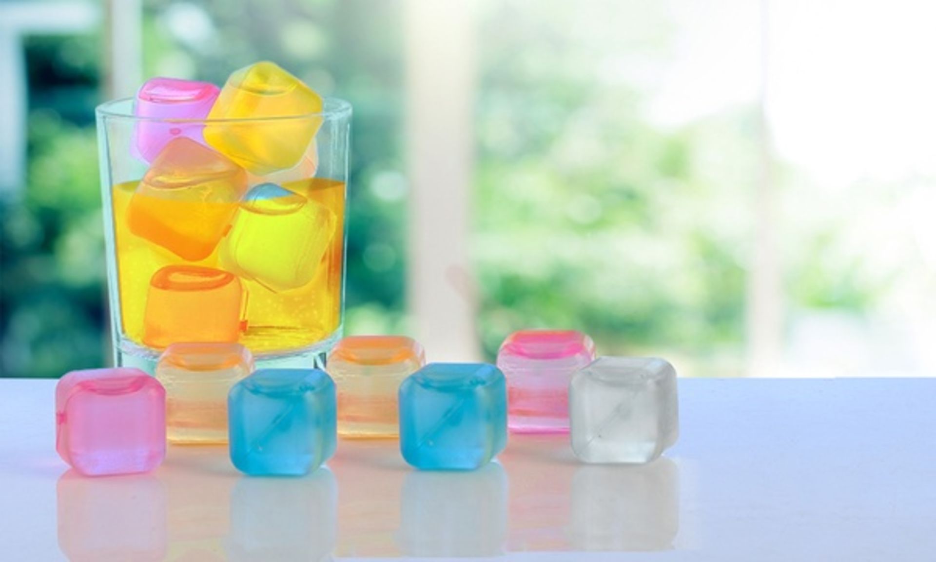 10 x Pack of 20 Reusable Ice Cubes (200 cubes)