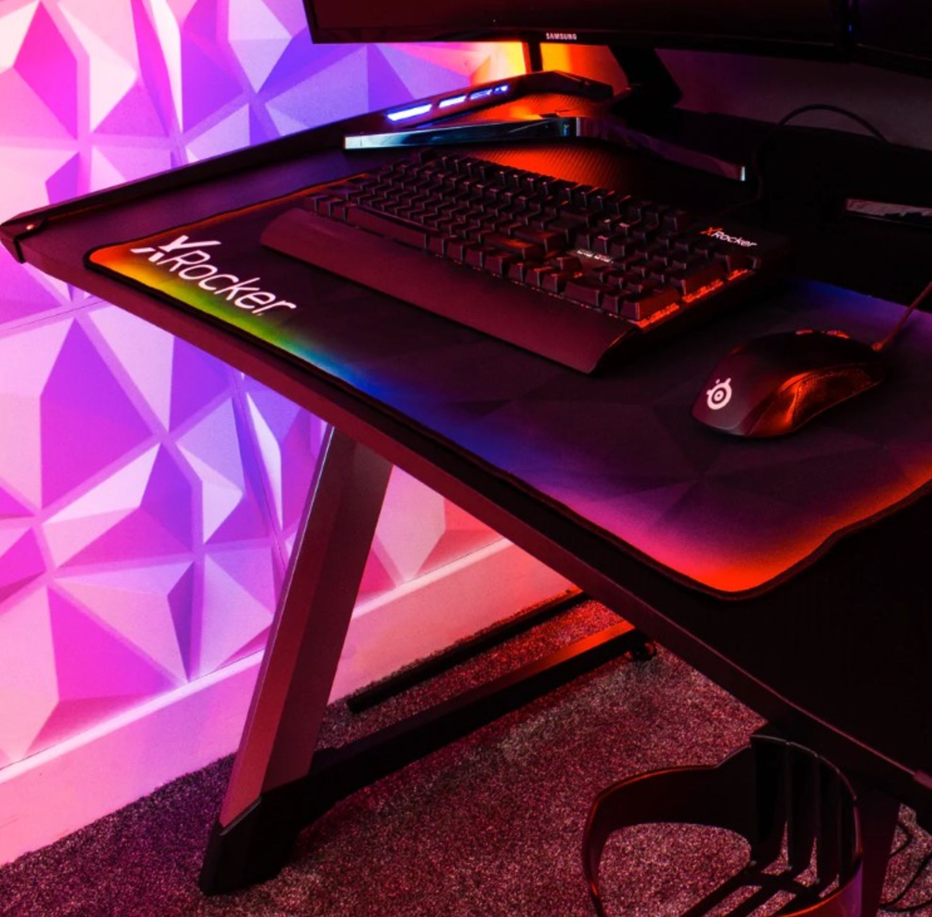Title: (38/P) RRP £200X Rocker Lynx RGB Gaming Desk With LED LightsNEO Motion RGB - Image 2 of 7