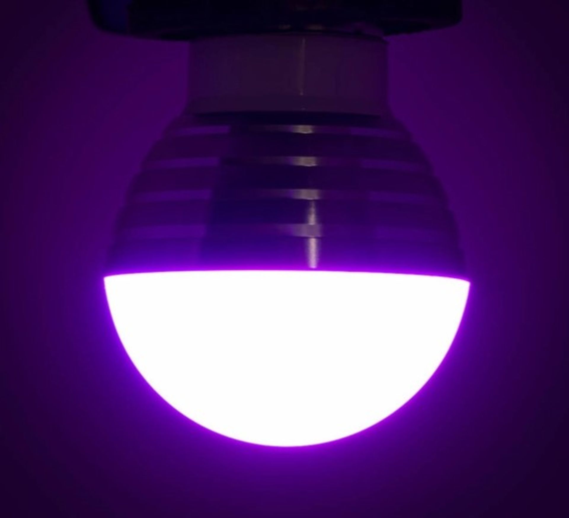 Title: (123/P) Lot RRP £48048x Remote Control Colour Lightbulb RRP £10 EachDescription: (123/P) - Image 5 of 8