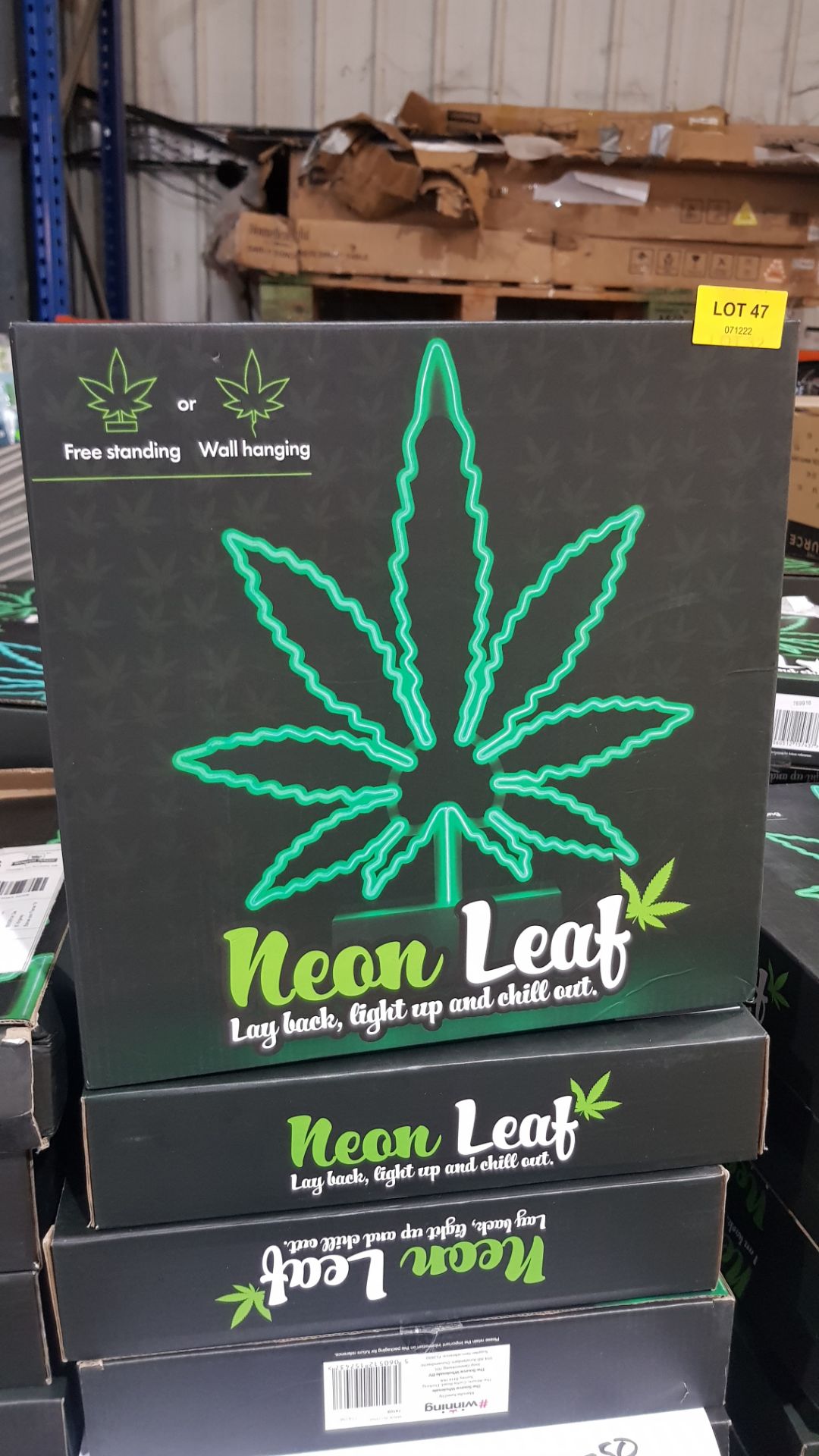 Title: (47/P) Lot RRP £20010x #winning Neon Marijuana Leaf Deco Light RRP £20 Each(All Units - Image 5 of 5