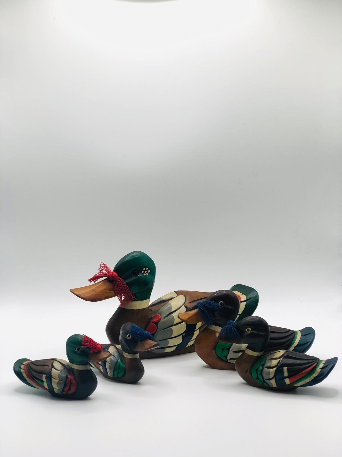 Vintage Collectable Set Of Wooden Ducks Handmade Painted Made in Korea Collectors - Image 5 of 5