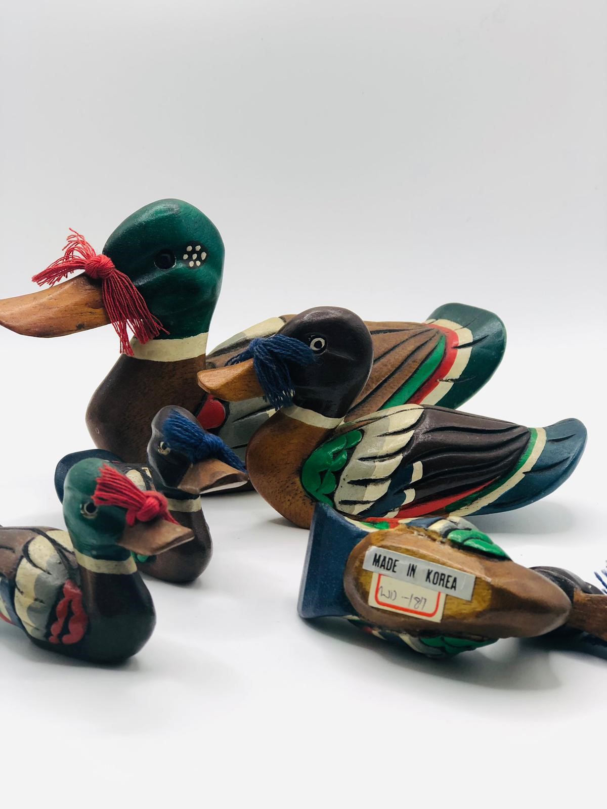 Vintage Collectable Set Of Wooden Ducks Handmade Painted Made in Korea Collectors - Image 3 of 5