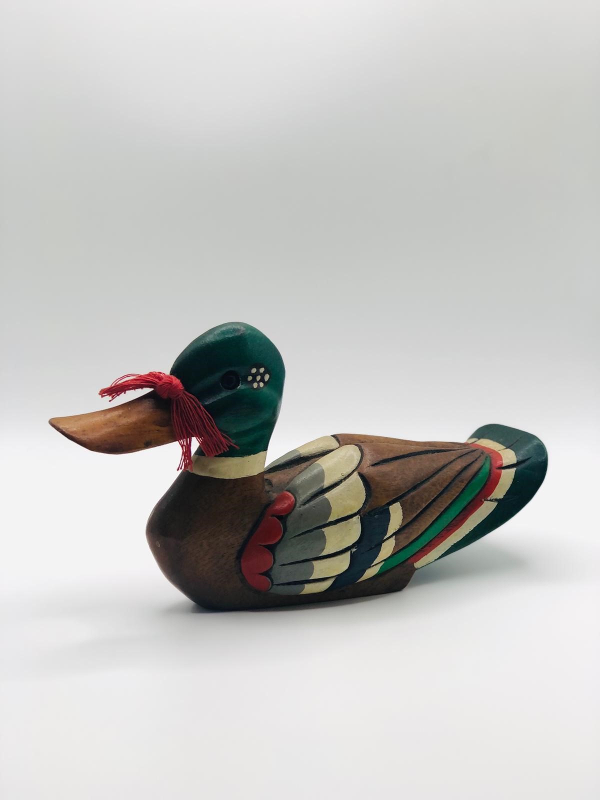 Vintage Collectable Set Of Wooden Ducks Handmade Painted Made in Korea Collectors - Image 2 of 5