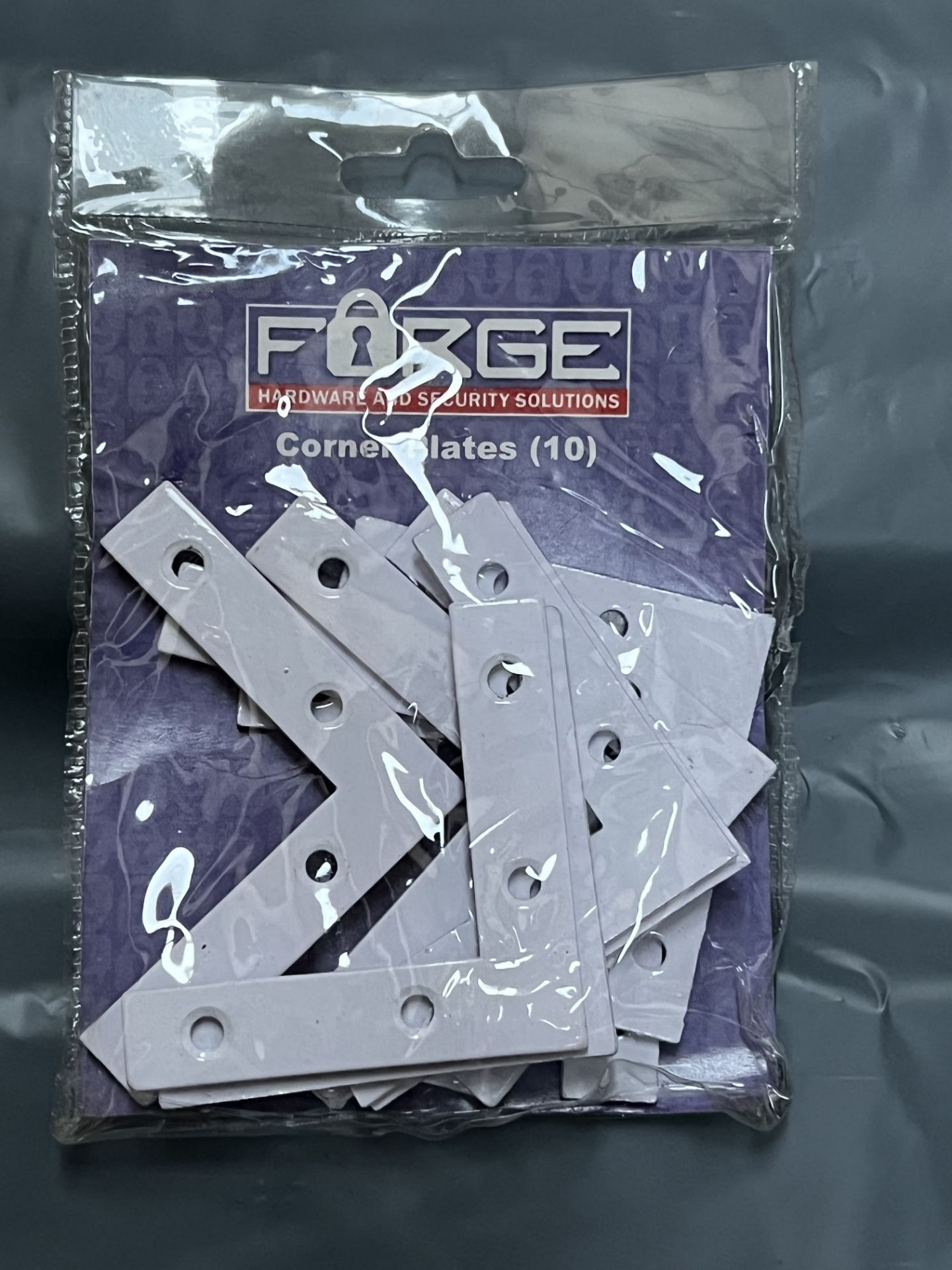 10 Packs of 10 Forge 75mm Corner Plates / Braces (White) FGEBRACPL25W RRP £2.99 per pack