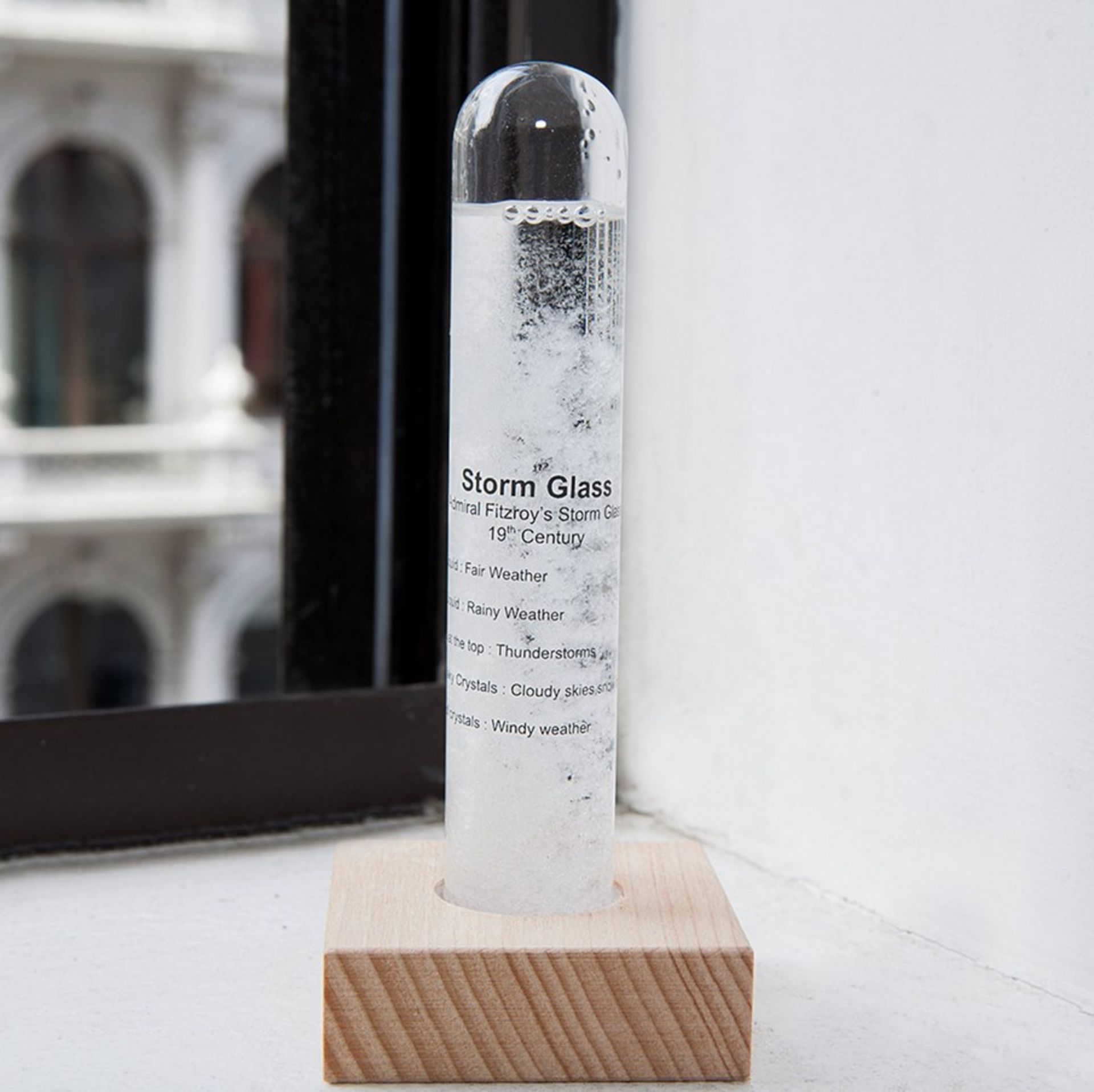 (167/7A) Lot RRP £206. 11x Items. 2x Storm Glass Weather Forecaster RRP £18 Each. 1x Red5 Retro M...