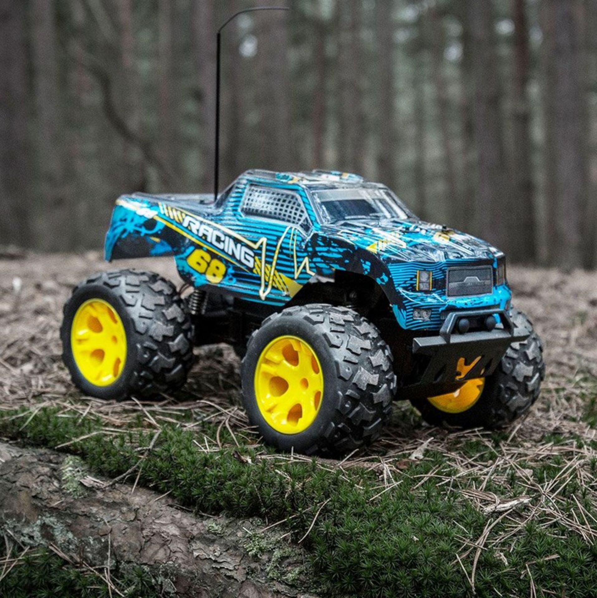 (293/P) Lot RRP £160. 4x Red5 Racing Truck X Blue 1:10 Scale Remote Control Monster Truck RRP £40... - Image 3 of 6