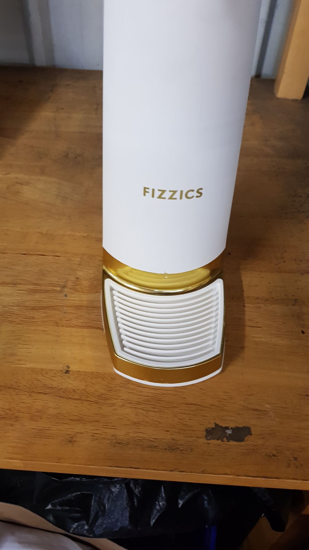 (6/R9) RRP £149. Fizzics DraftPour Home Beer Tap White And Gold. (Main Body Only, No Box In Lot).... - Image 5 of 6