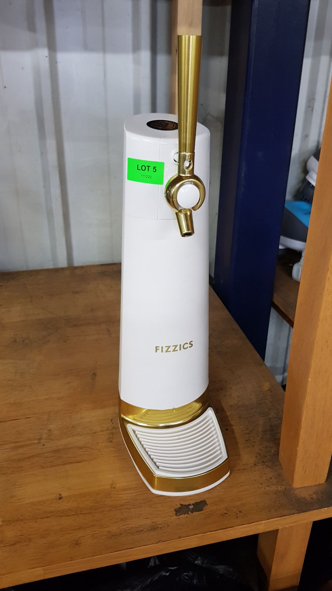 (5/R9) RRP £149. Fizzics DraftPour Home Beer Tap White And Gold. (Main Body Only, No Box In Lot).... - Image 3 of 5